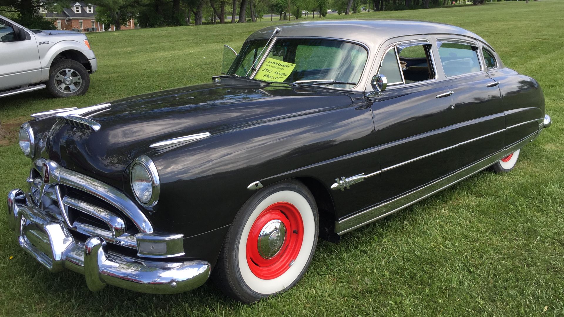 File:1951 Hudson Hornet sedan at 2015 Shenandoah AACA meet 2of7.jpg