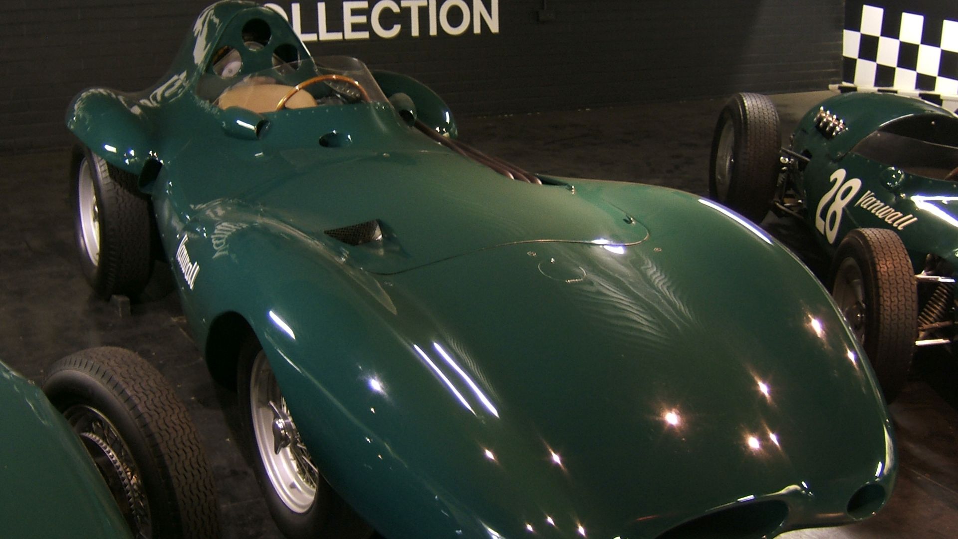 File:Vanwall VW6 Streamliner.jpg