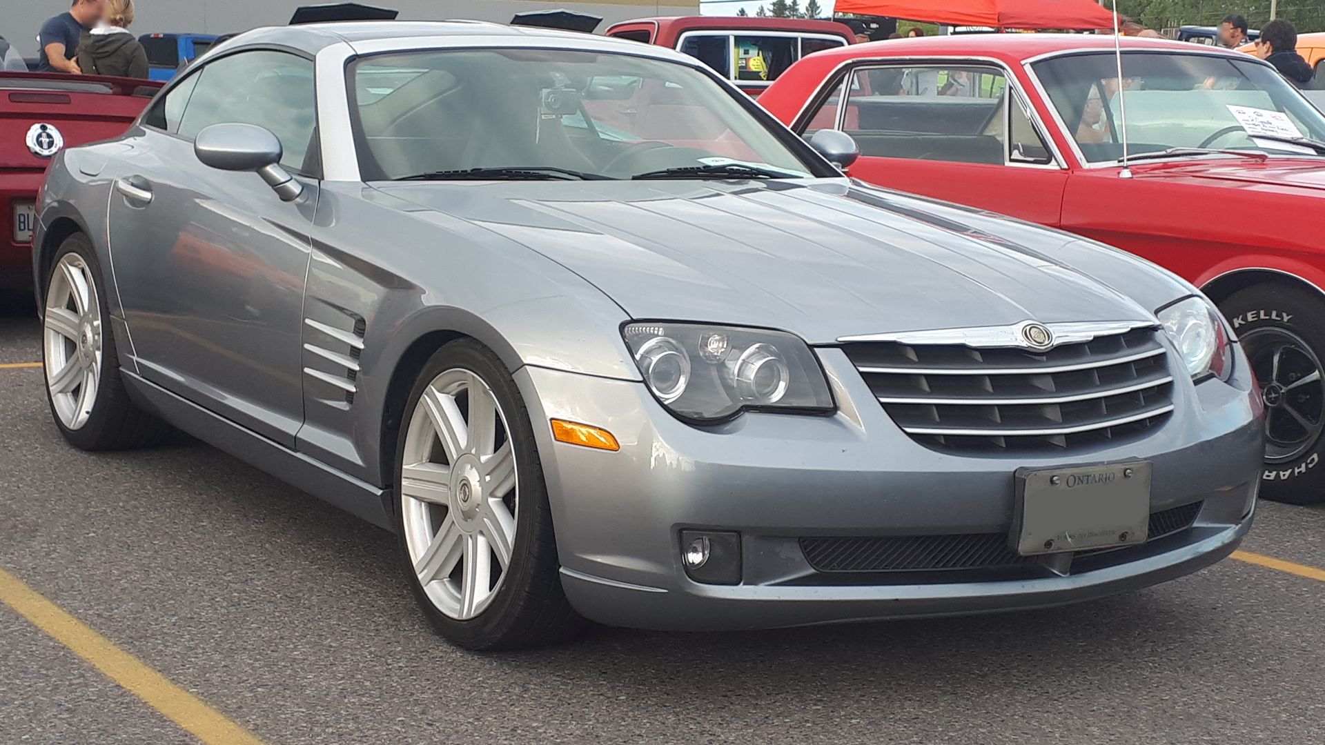 File:2004 Chrysler Crossfire 08-22-2019.jpg