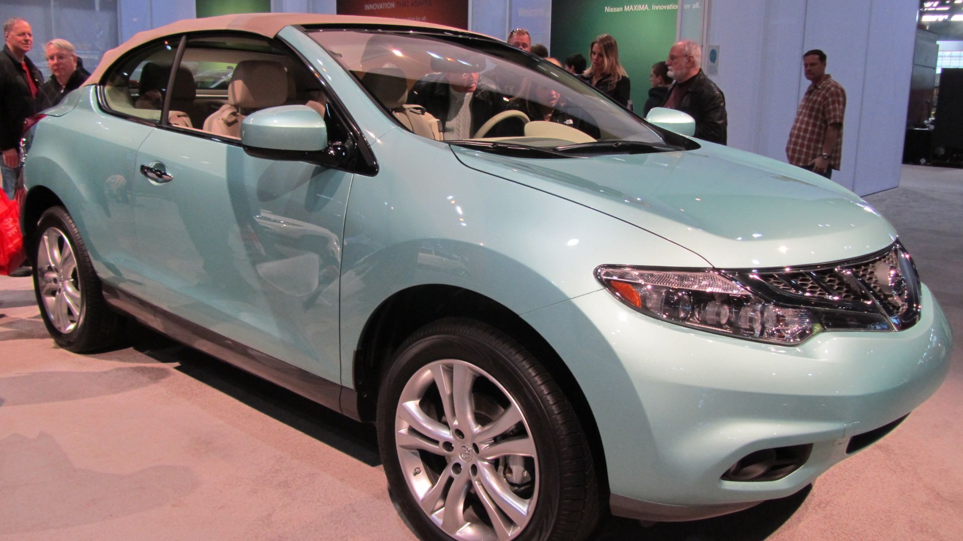 File:Chicago Auto Show 2011 (5456053469).jpg