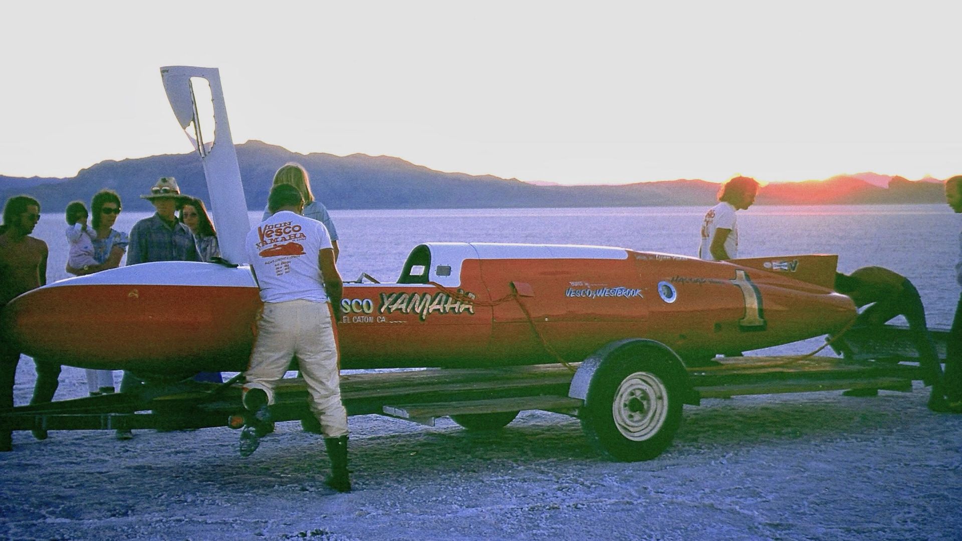 File:Silver Bird streamliner 1974.jpg