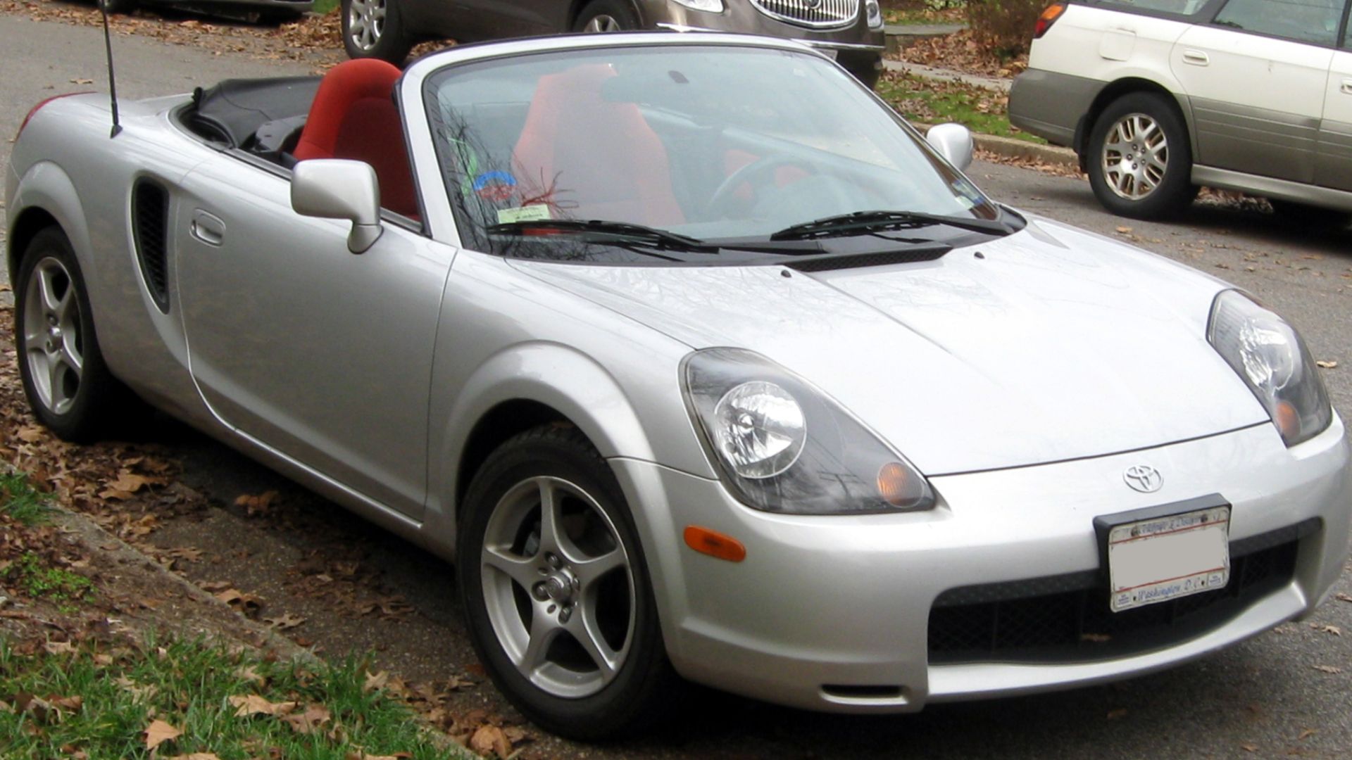 File:2000-2002 Toyota MR2 Spyder -- 11-26-2011.jpg