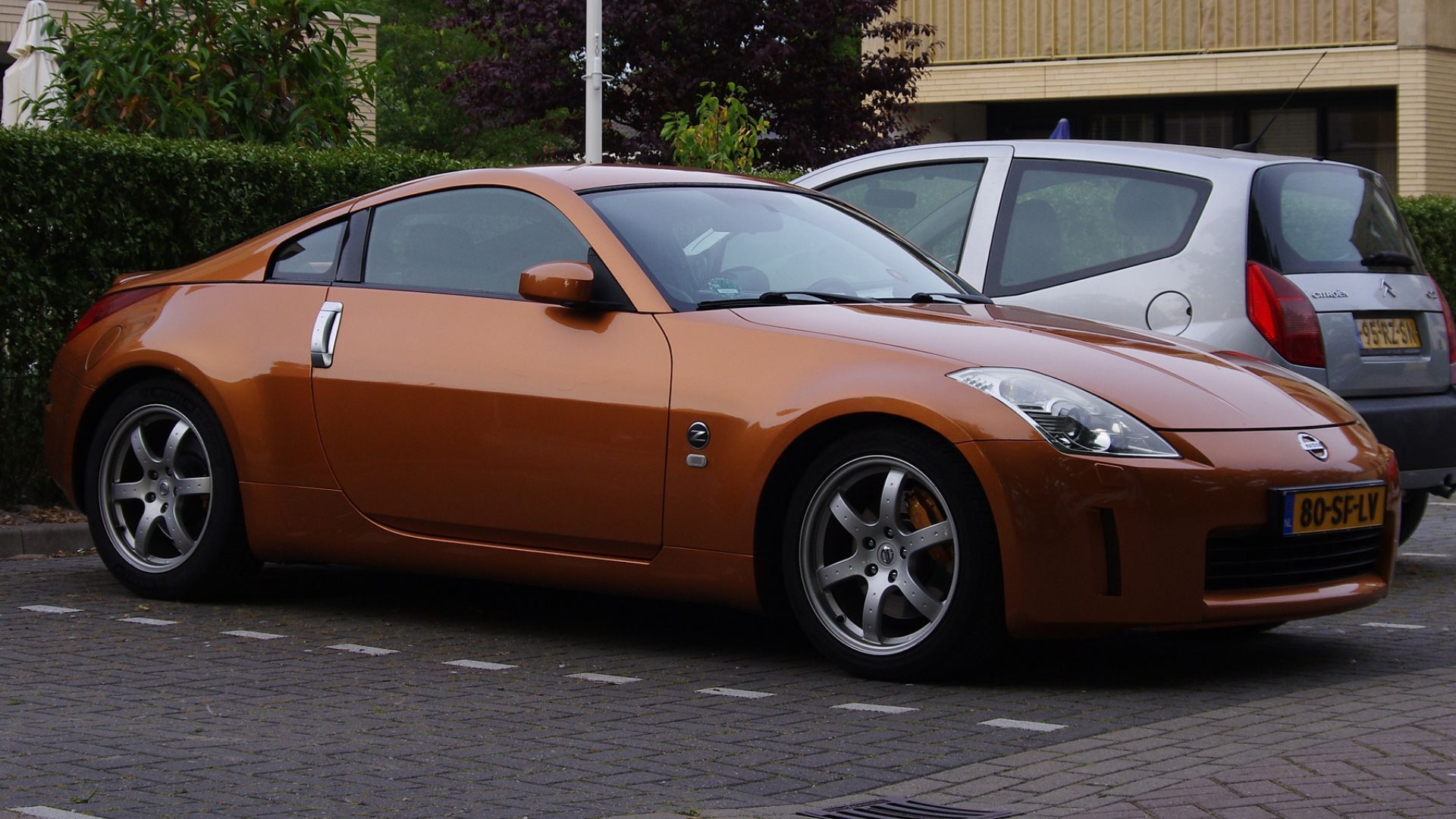 File:2005 Nissan 350Z (53011595137).jpg