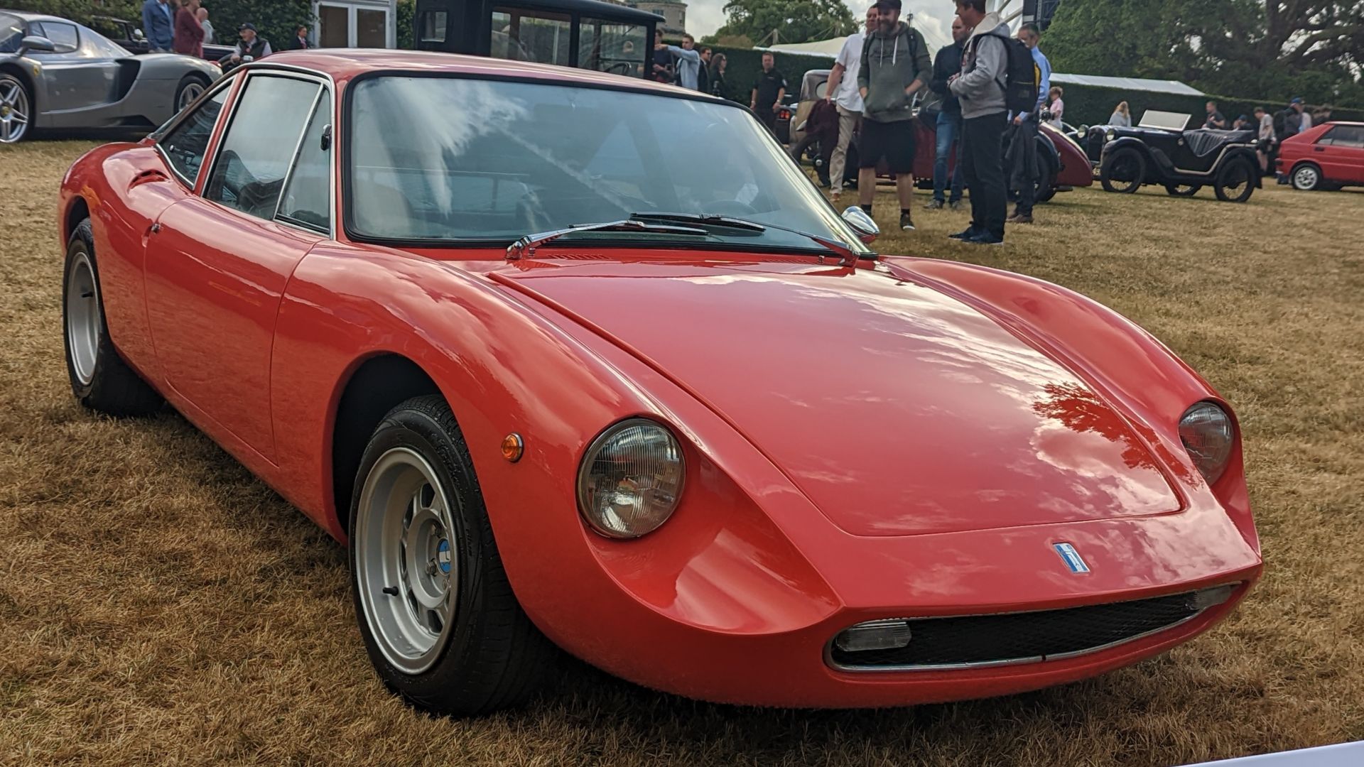 File:1965 De Tomaso Valleunga.jpg