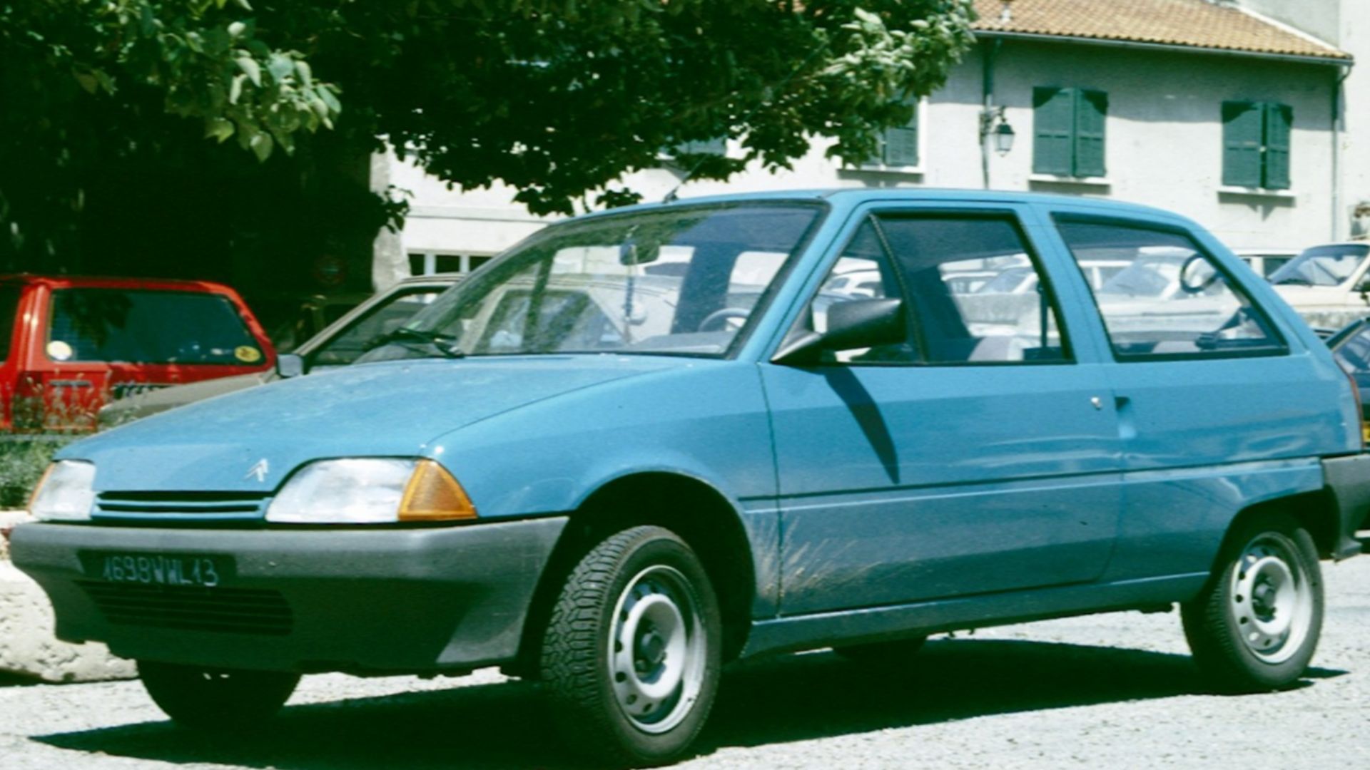File:Citroen AX Arles.jpg