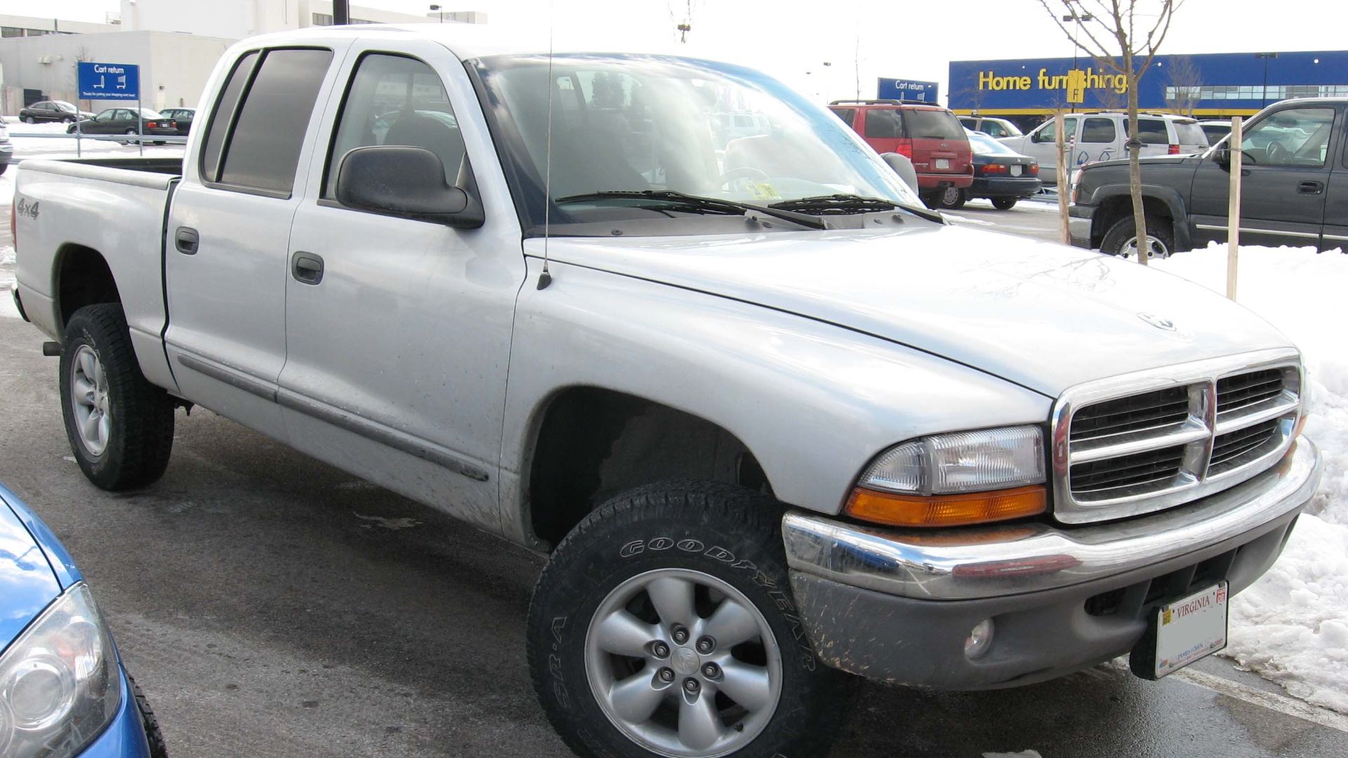 File:2000-2004 Dodge Dakota Quad Cab.jpg
