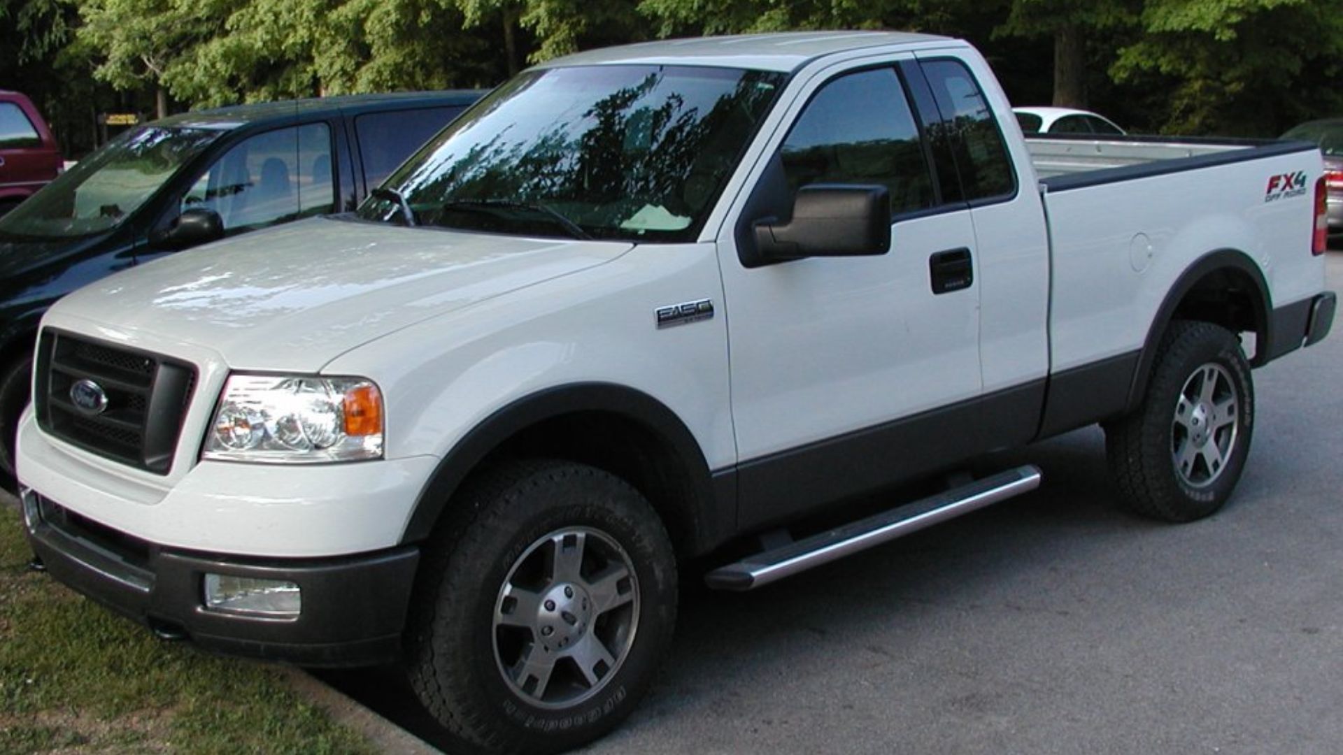 File:Ford F150 FX4 2004.jpg