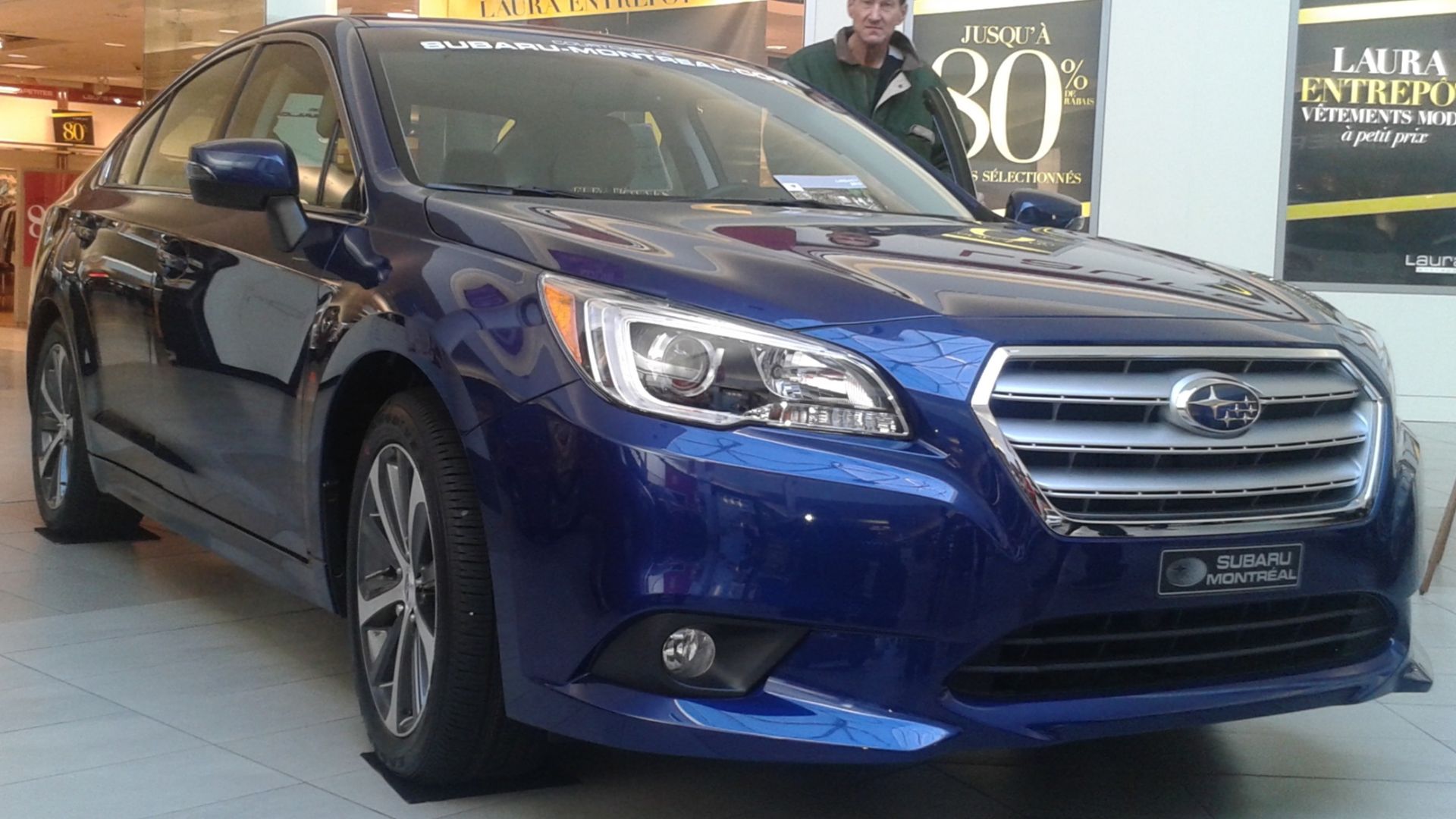 File:'15 Subaru Legacy.jpg