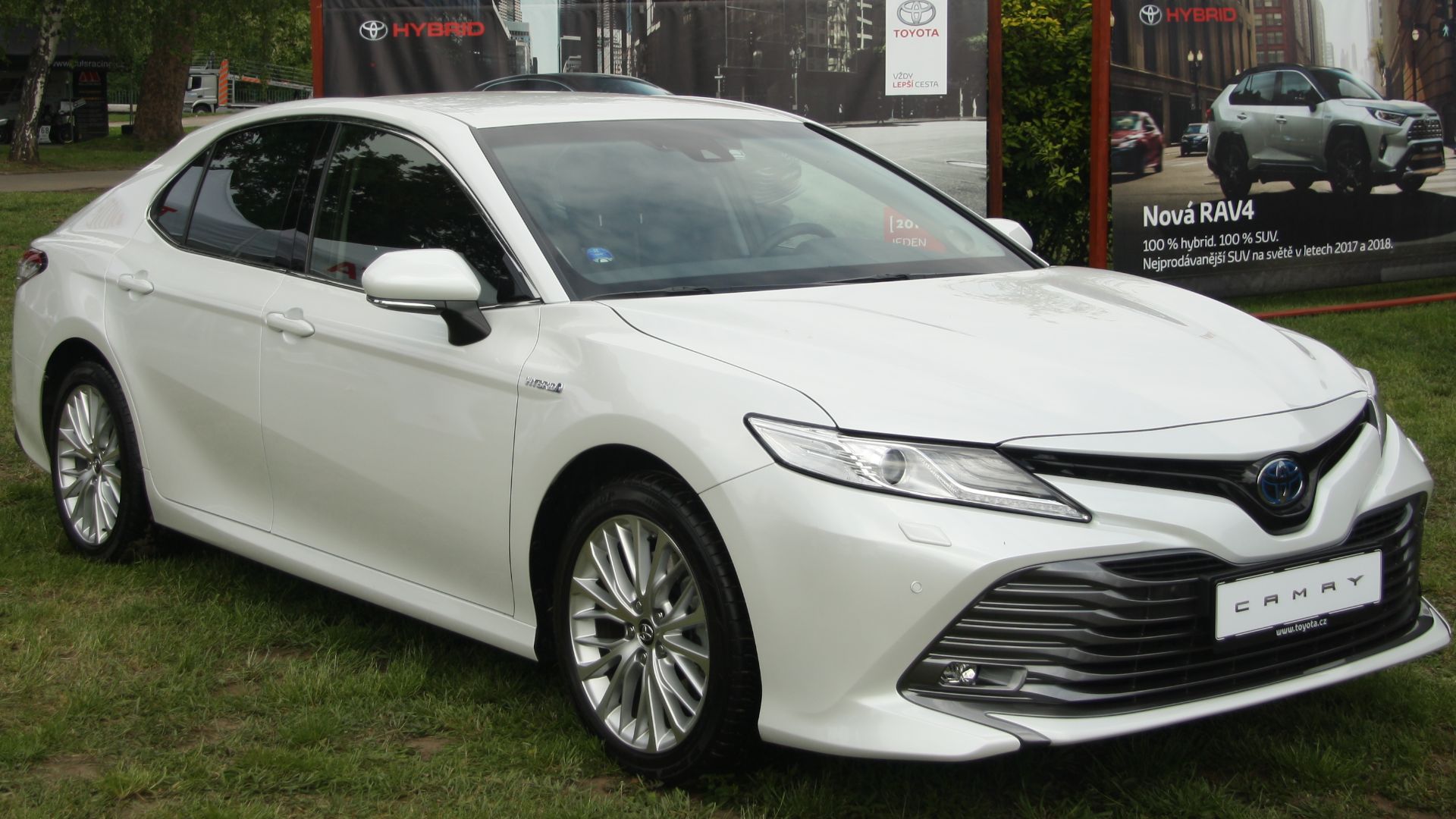 File:Toyota Camry 2019 at Legendy 2019 in Prague.jpg