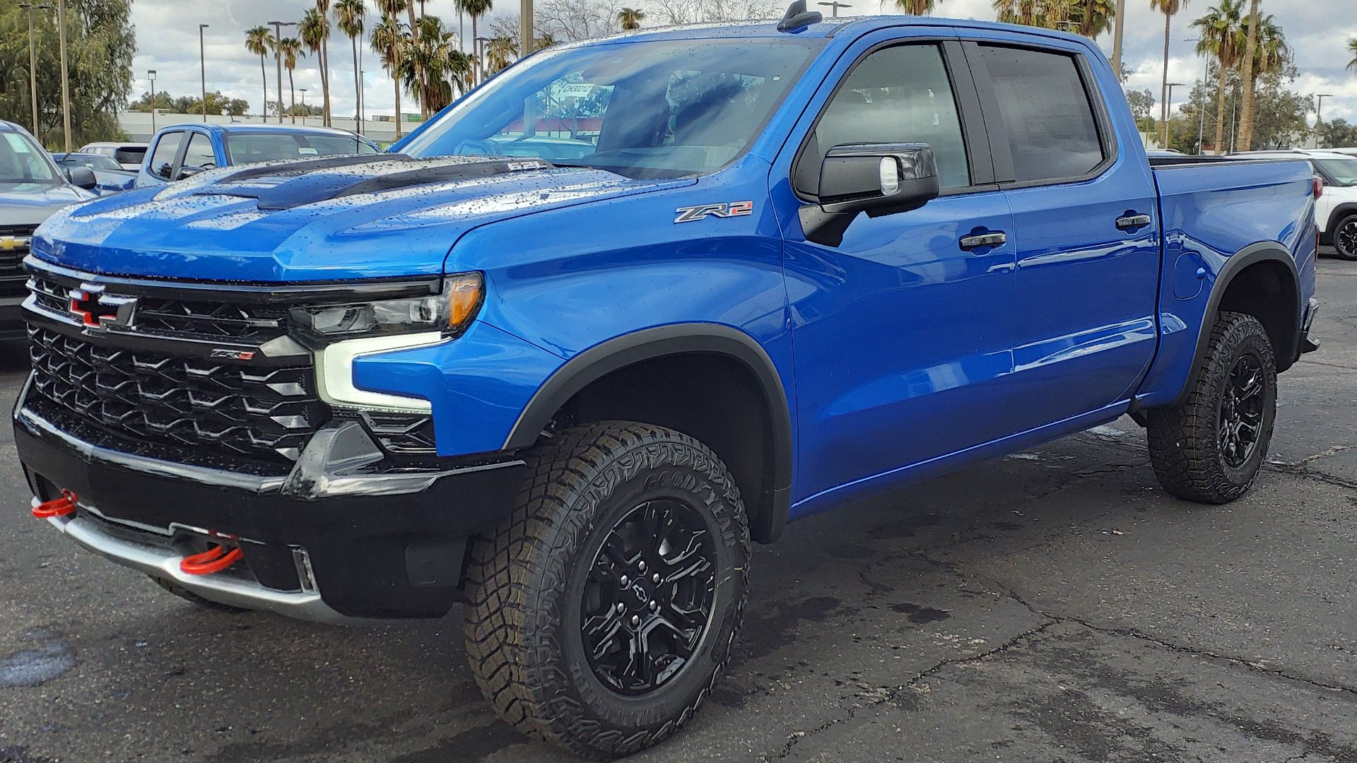 File:23 Chevrolet Silverado 1500 ZR2.jpg