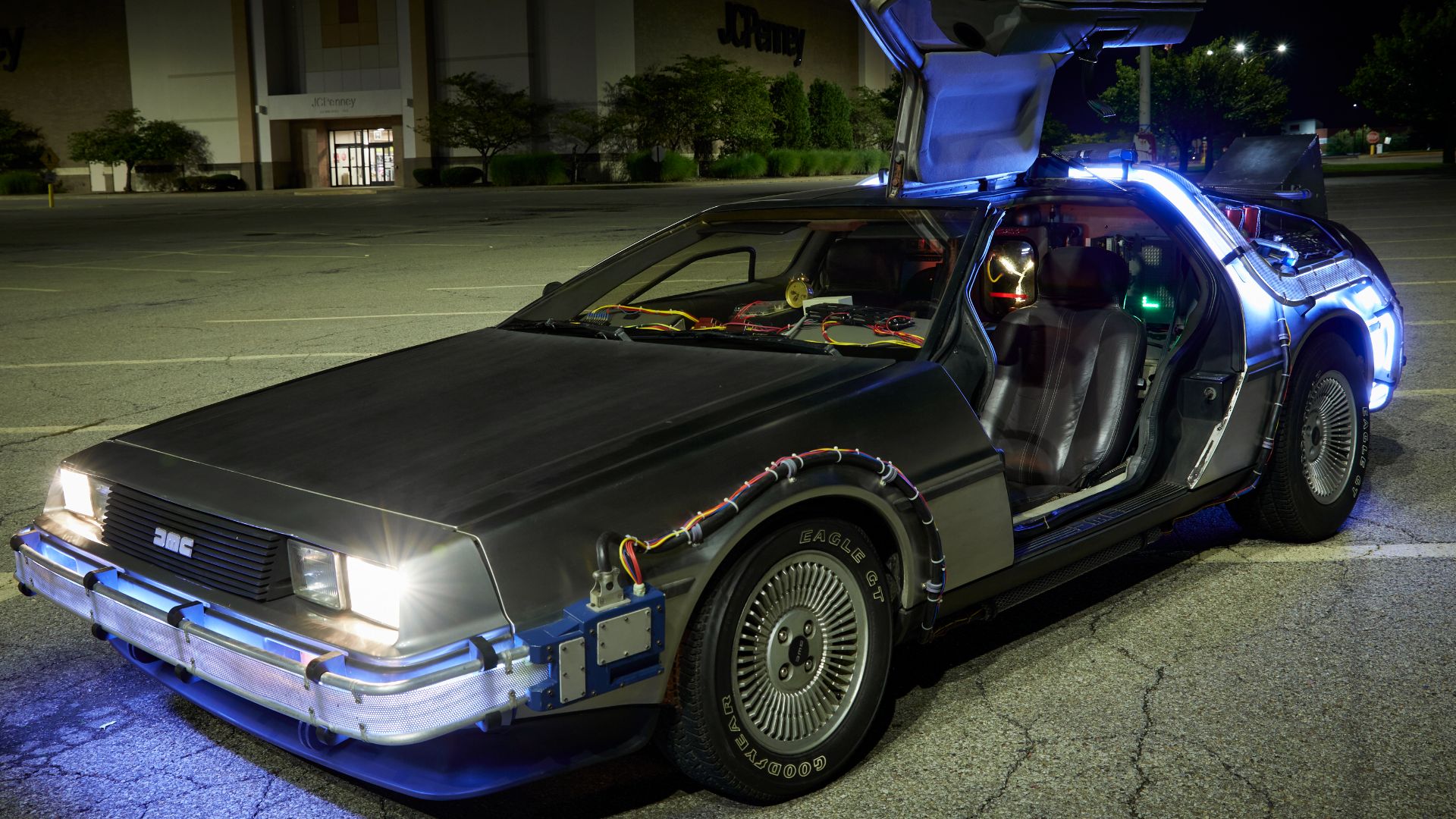 File:DeLorean Replica Kovacs Time Machine.png