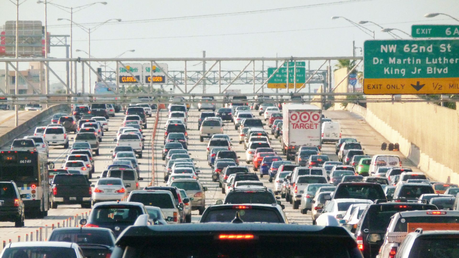 File:Miami traffic jam, I-95 North rush hour.jpg