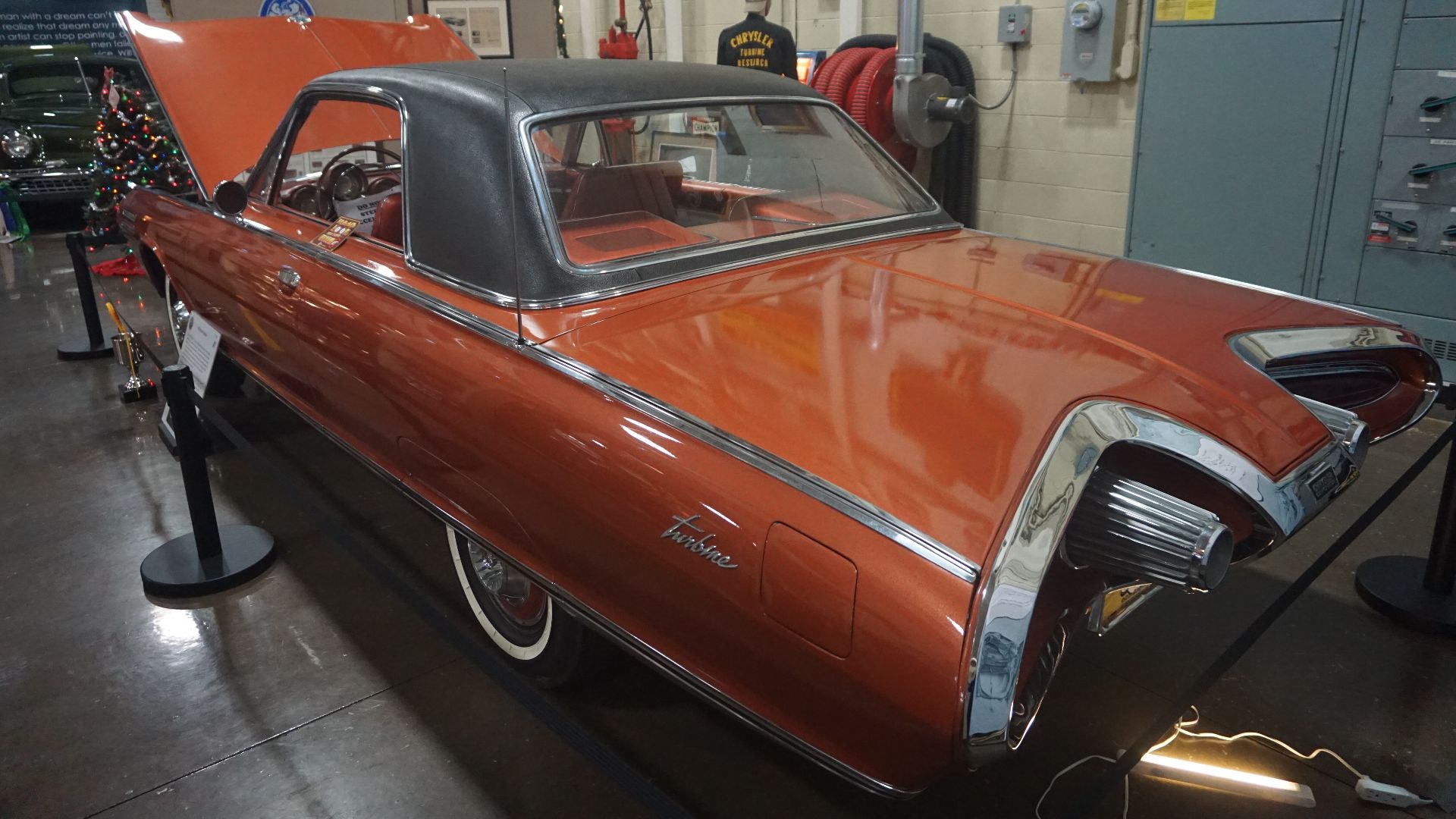 File:Stahls Automotive Collection December 2021 151 (1963 Chrysler Turbine).jpg
