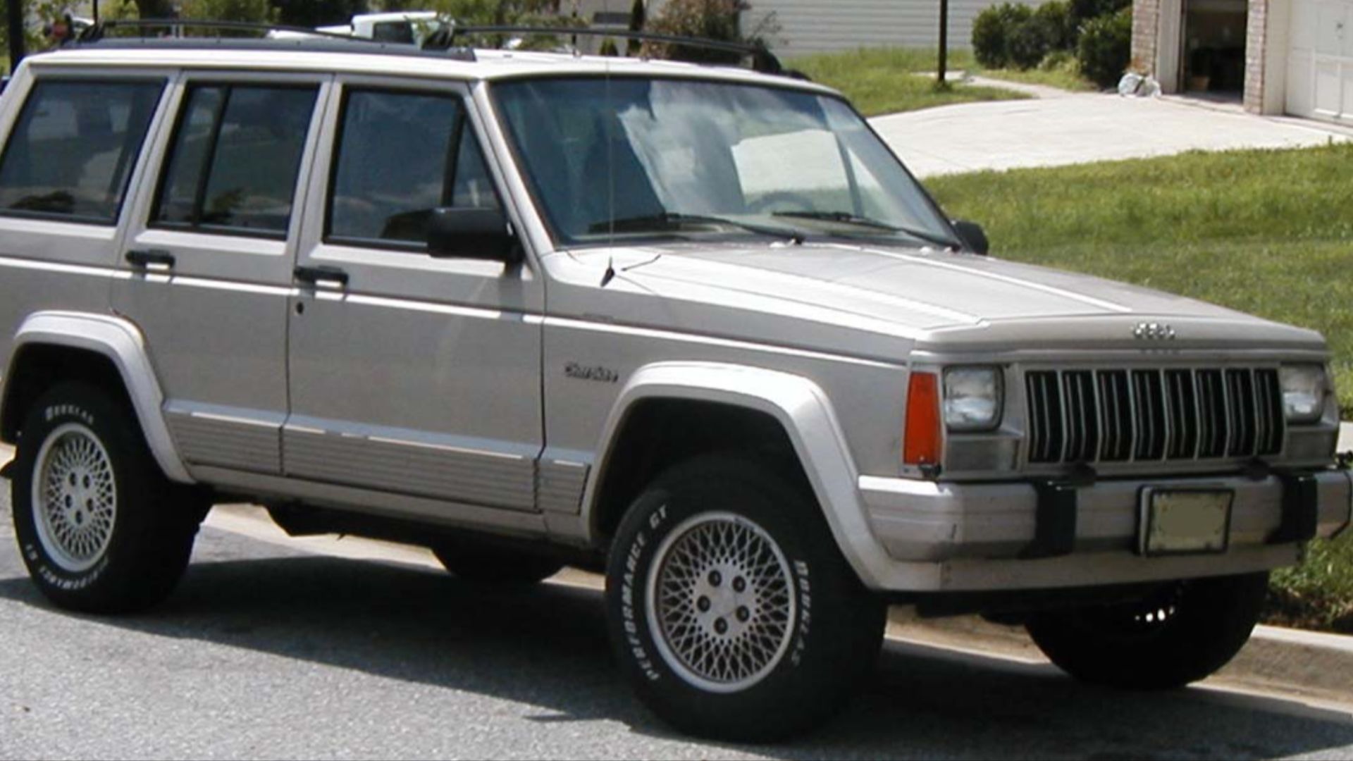File:Jeep-Cherokee-XJ.jpg