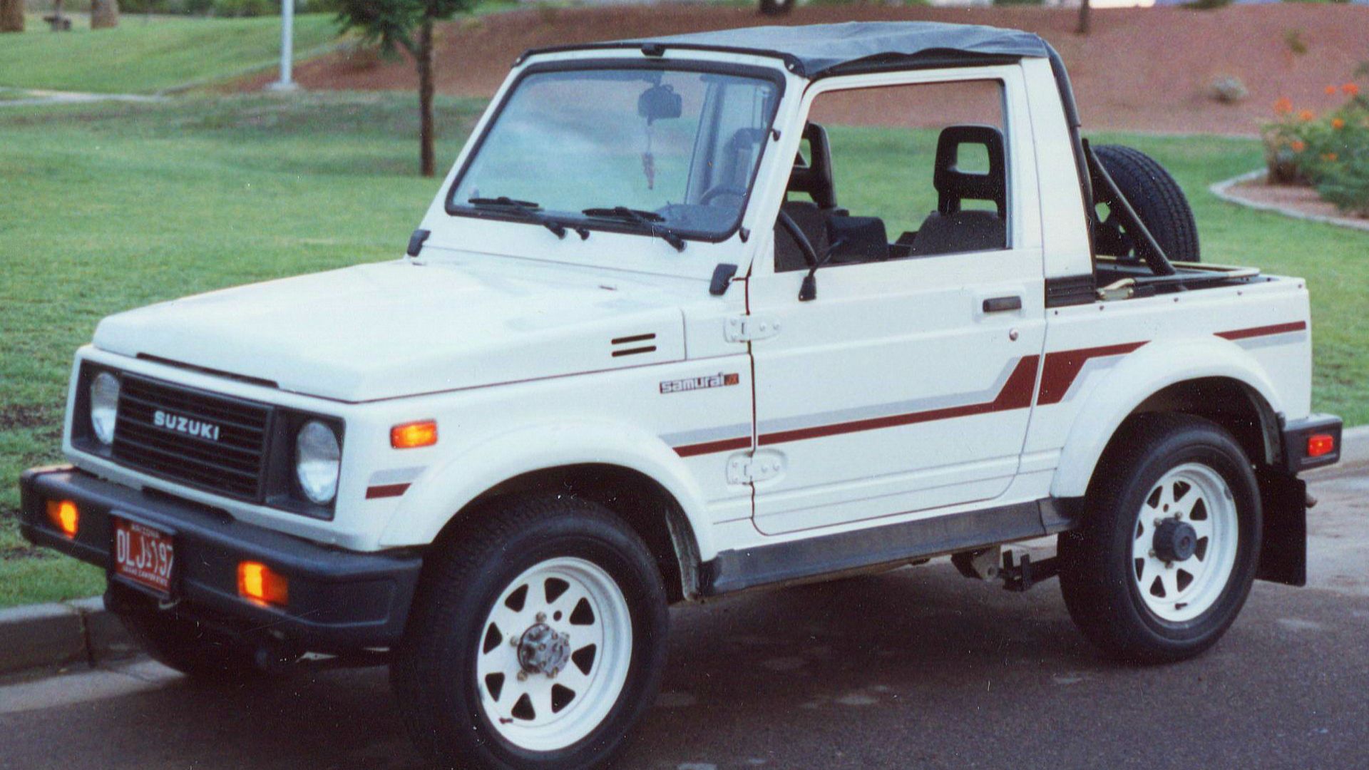 File:1986 Suzuki Samurai (49796903008).jpg