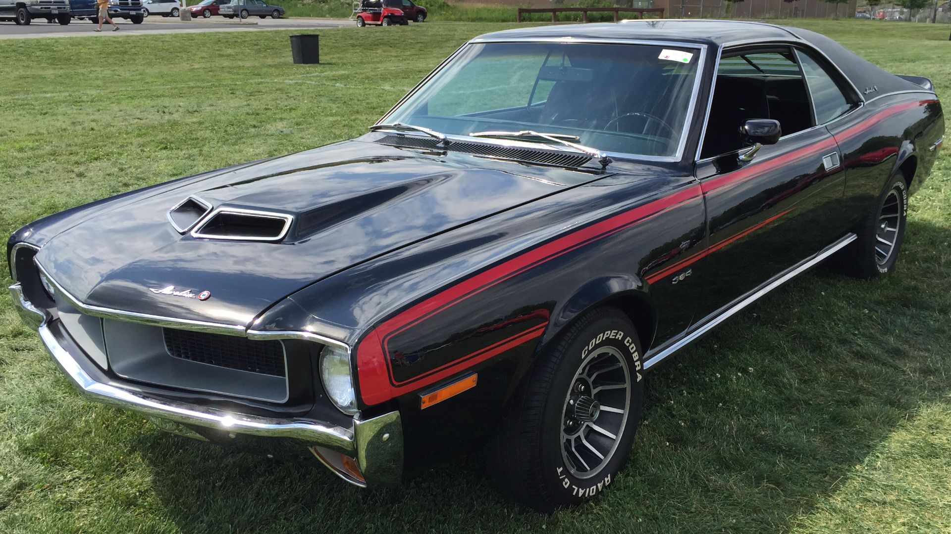 File:1970 AMC Javelin SST with 304 V8 black red C-stripe AMO 2015 meet 1of4.jpg