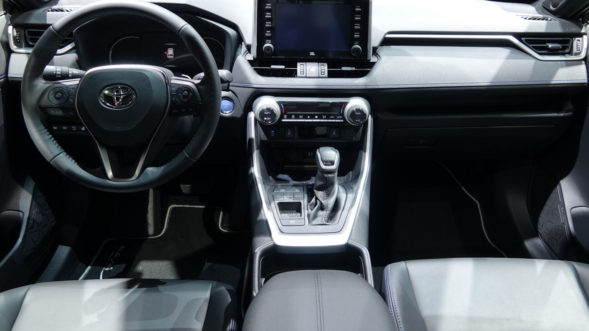 File:DSC06531-Toyota Rav4 Hybrid.jpg