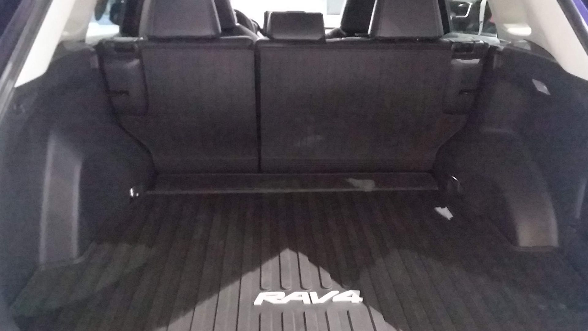 File:Toyota RAV4 2019 (XA50) CUV Trunk.jpg