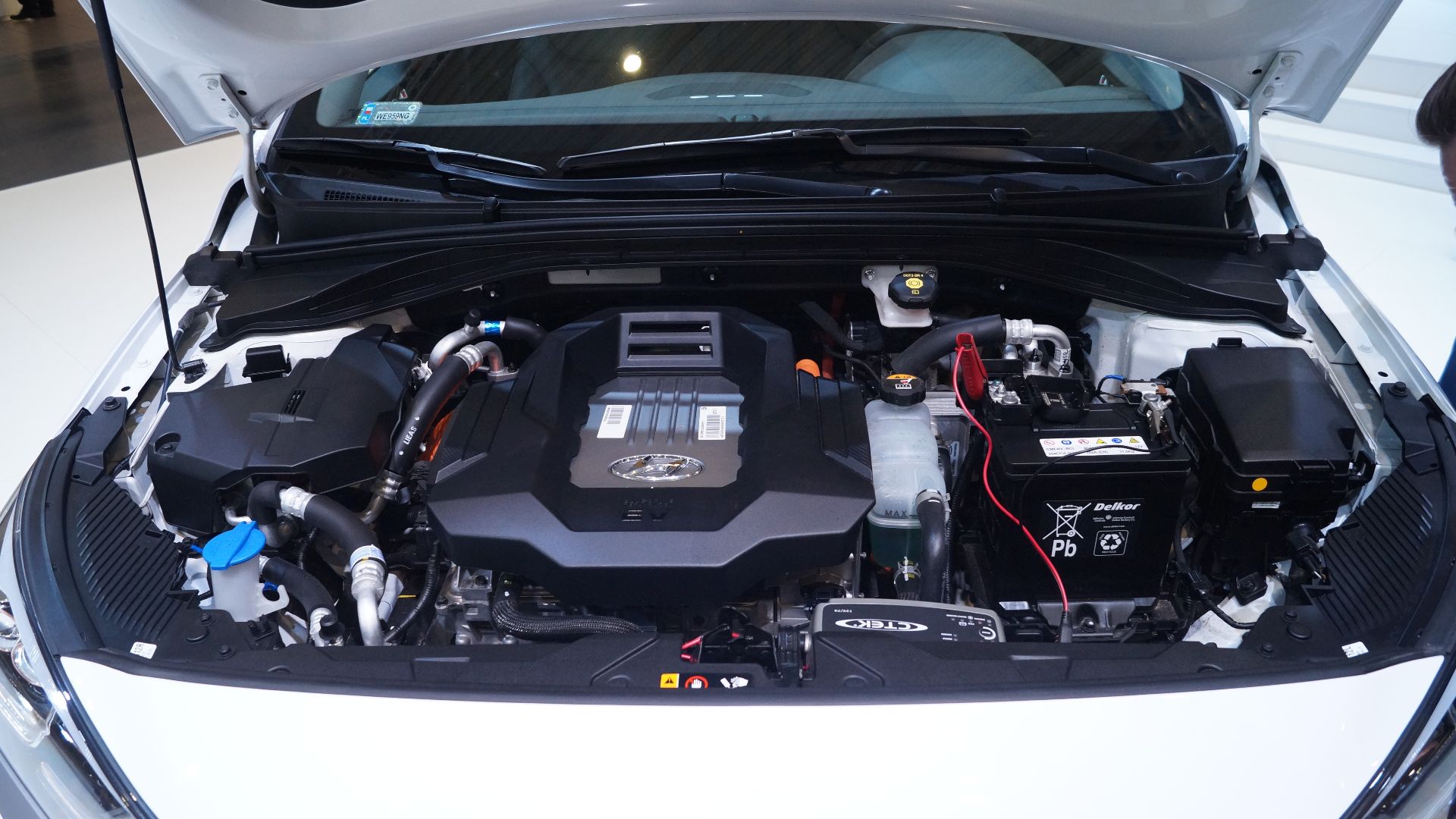 File:Hyundai Ioniq electric - silnik (MSP17).jpg