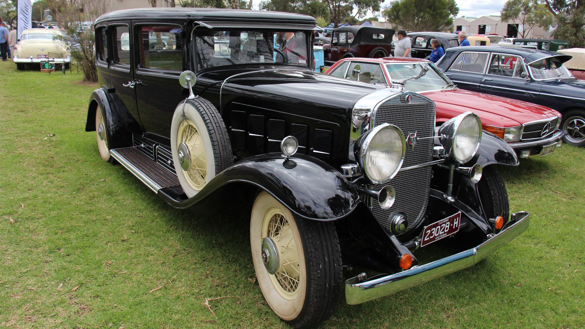 File:1930 Cadillac Series 452 V16 Limousine (26573772266).jpg