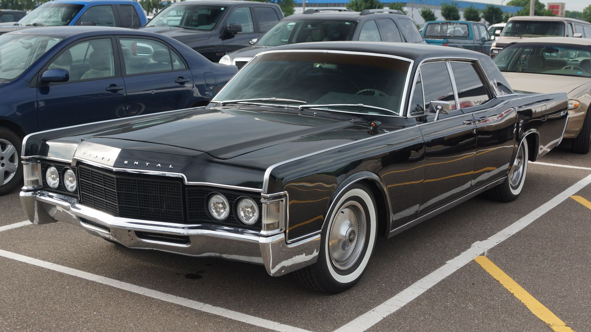 File:1969 Lincoln Continental (27503822210).jpg