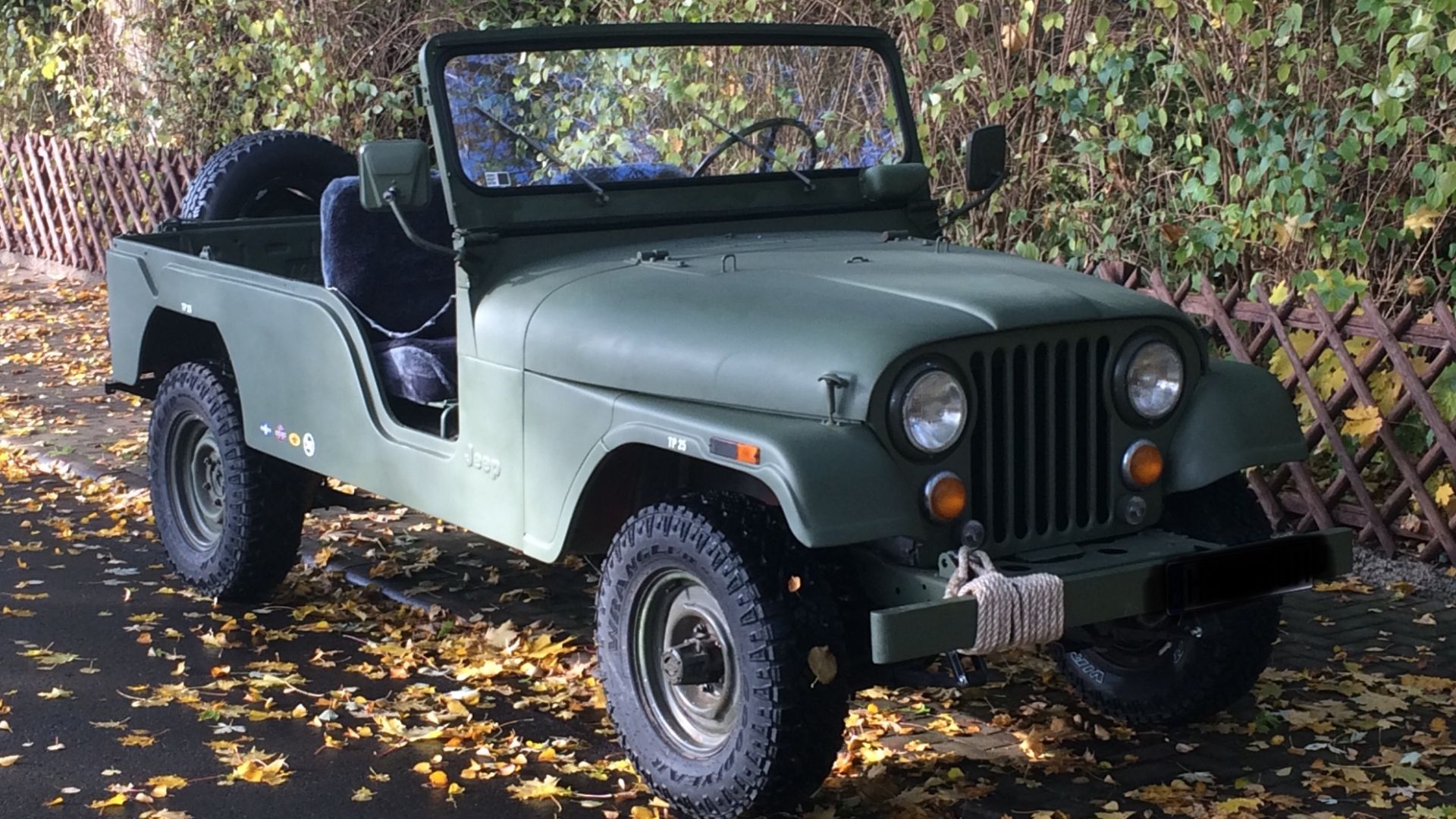 File:Jeep CJ6.jpg