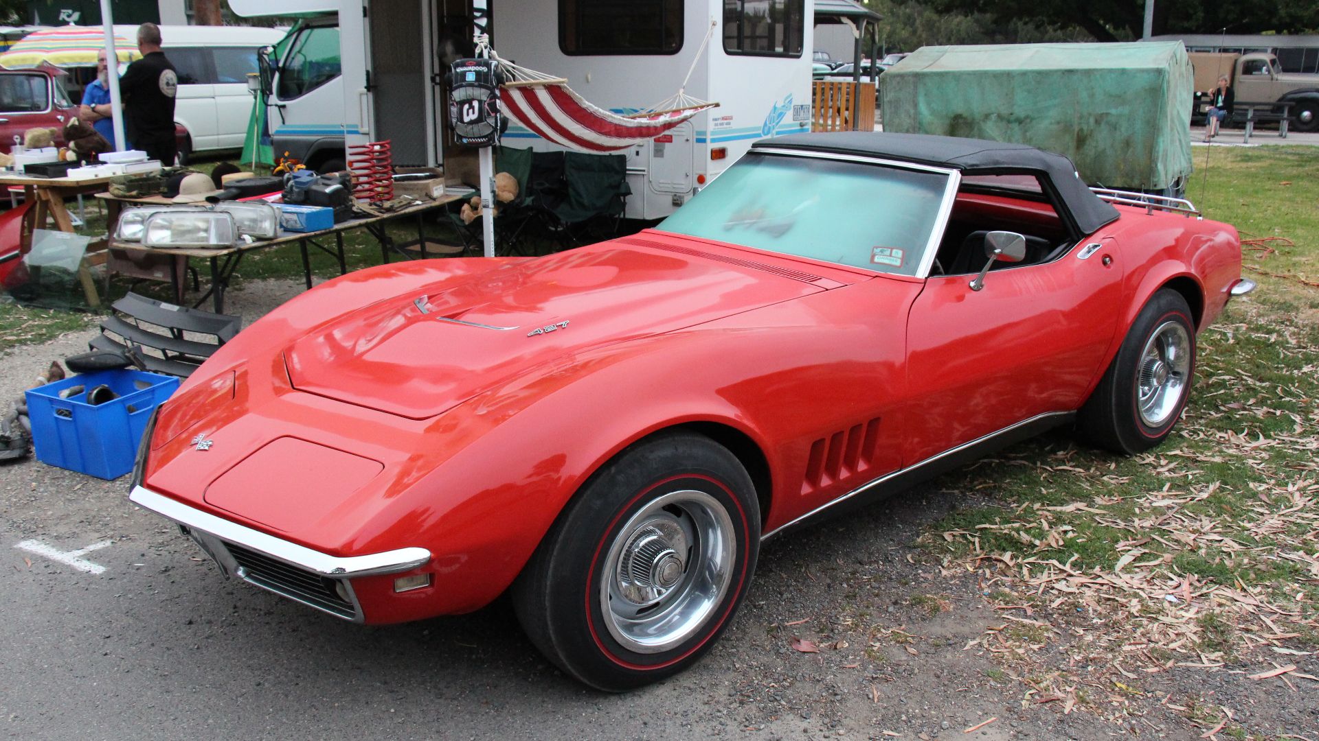 File:1968 Chevrolet C3 Corvette Convertible (12451551344).jpg