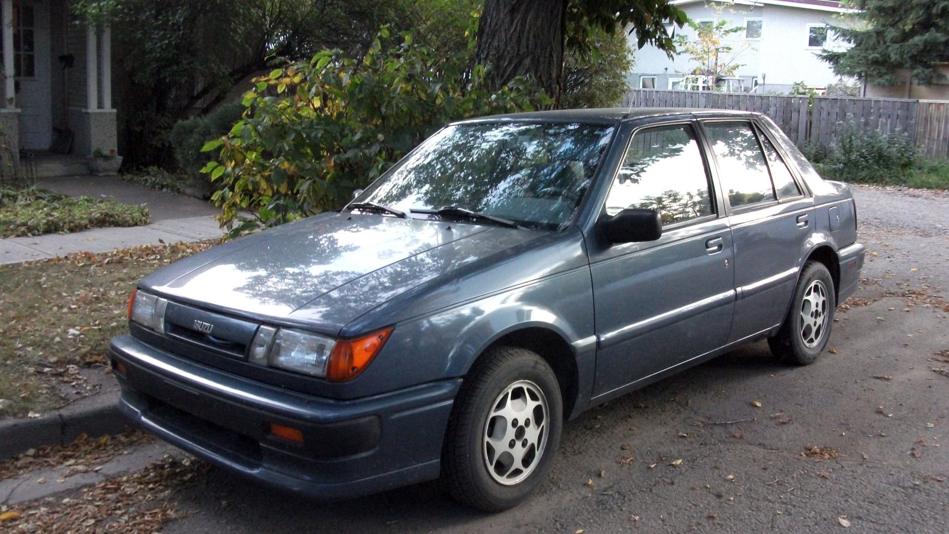 File:Isuzu I-Mark (6250720116).jpg