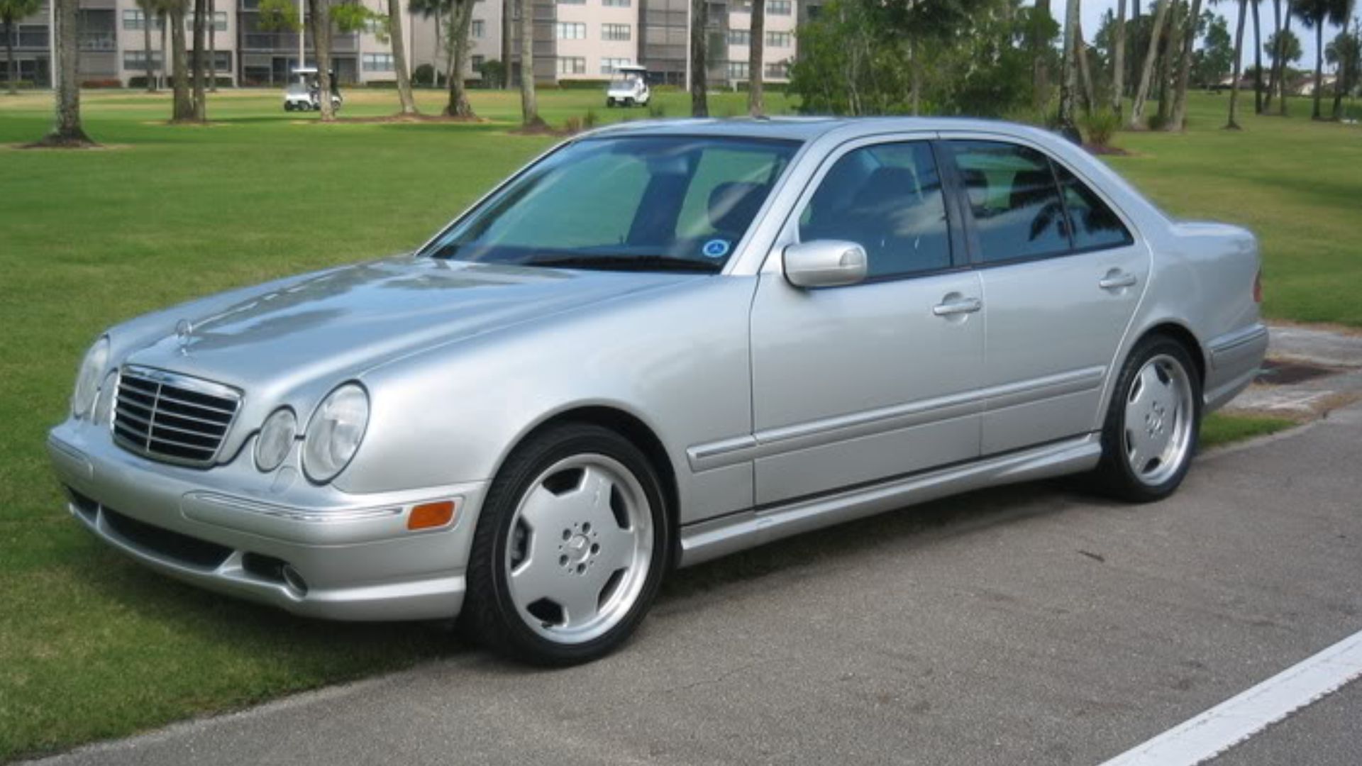 File:W210 E55 AMG.jpg