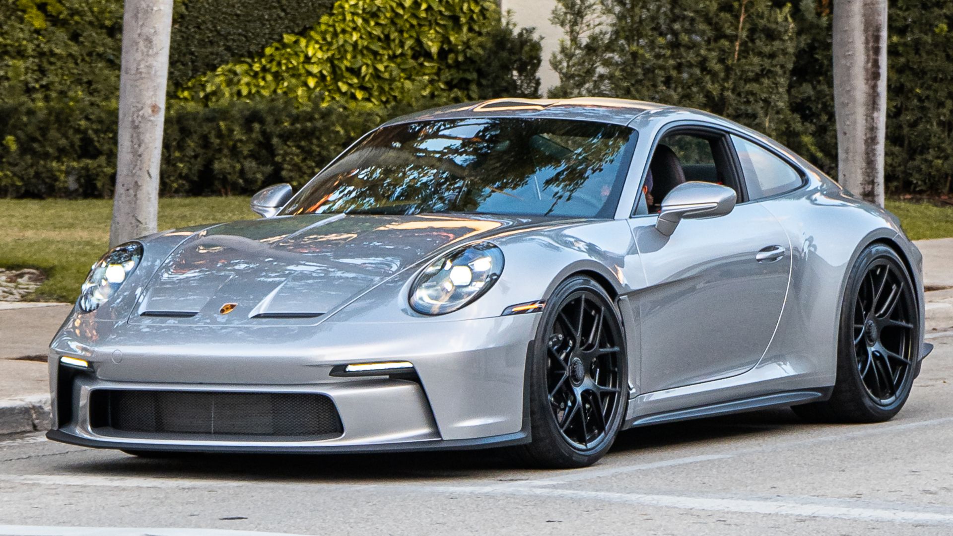 File:Porsche 911 GT3 Touring (992) Miami Metro Area, USA.jpg