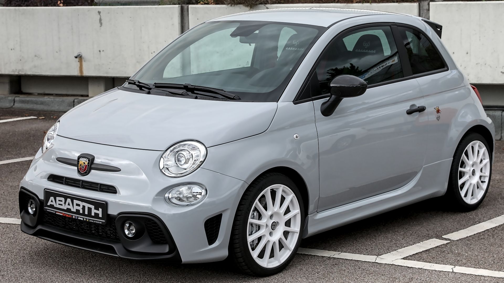 File:Abarth 695 Esseesse Leonberg 2022 1X7A0519.jpg