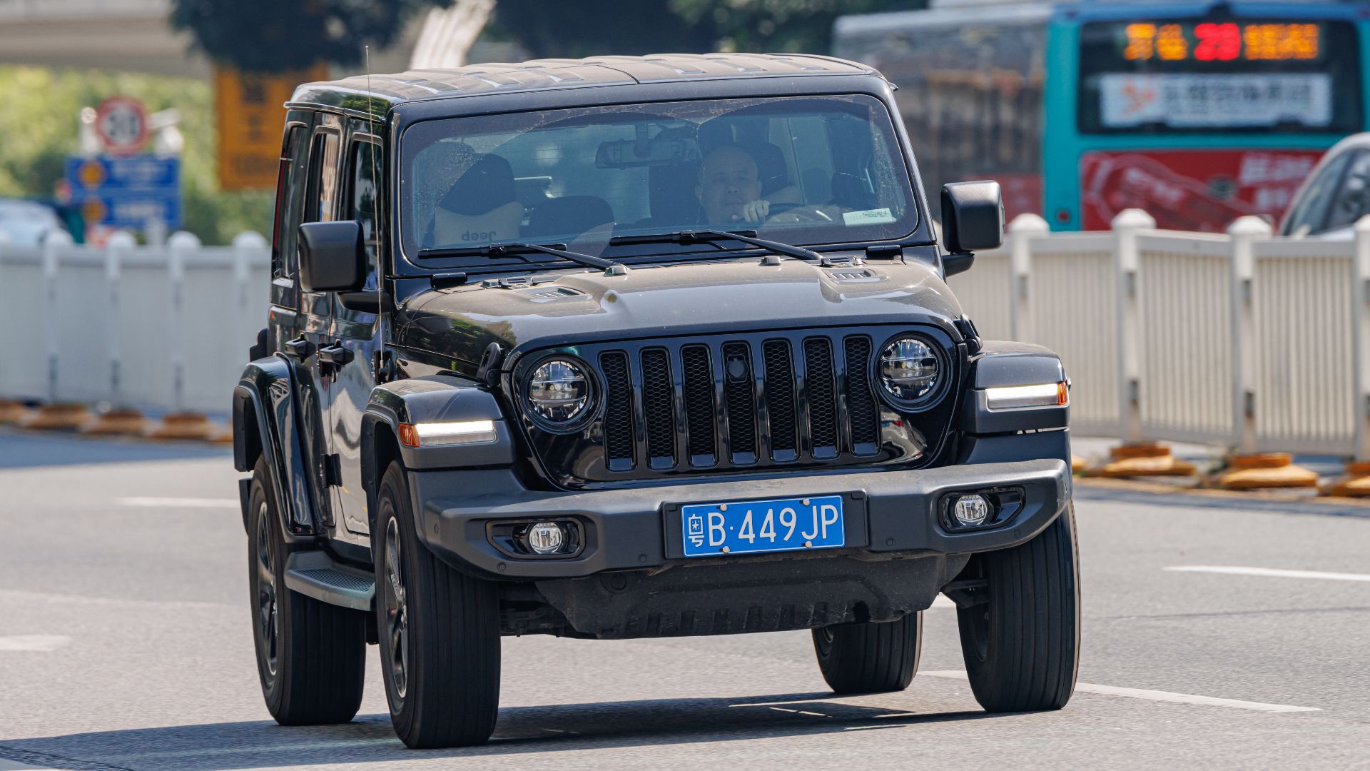 File:JEEP WRANGLER (JL) China.jpg