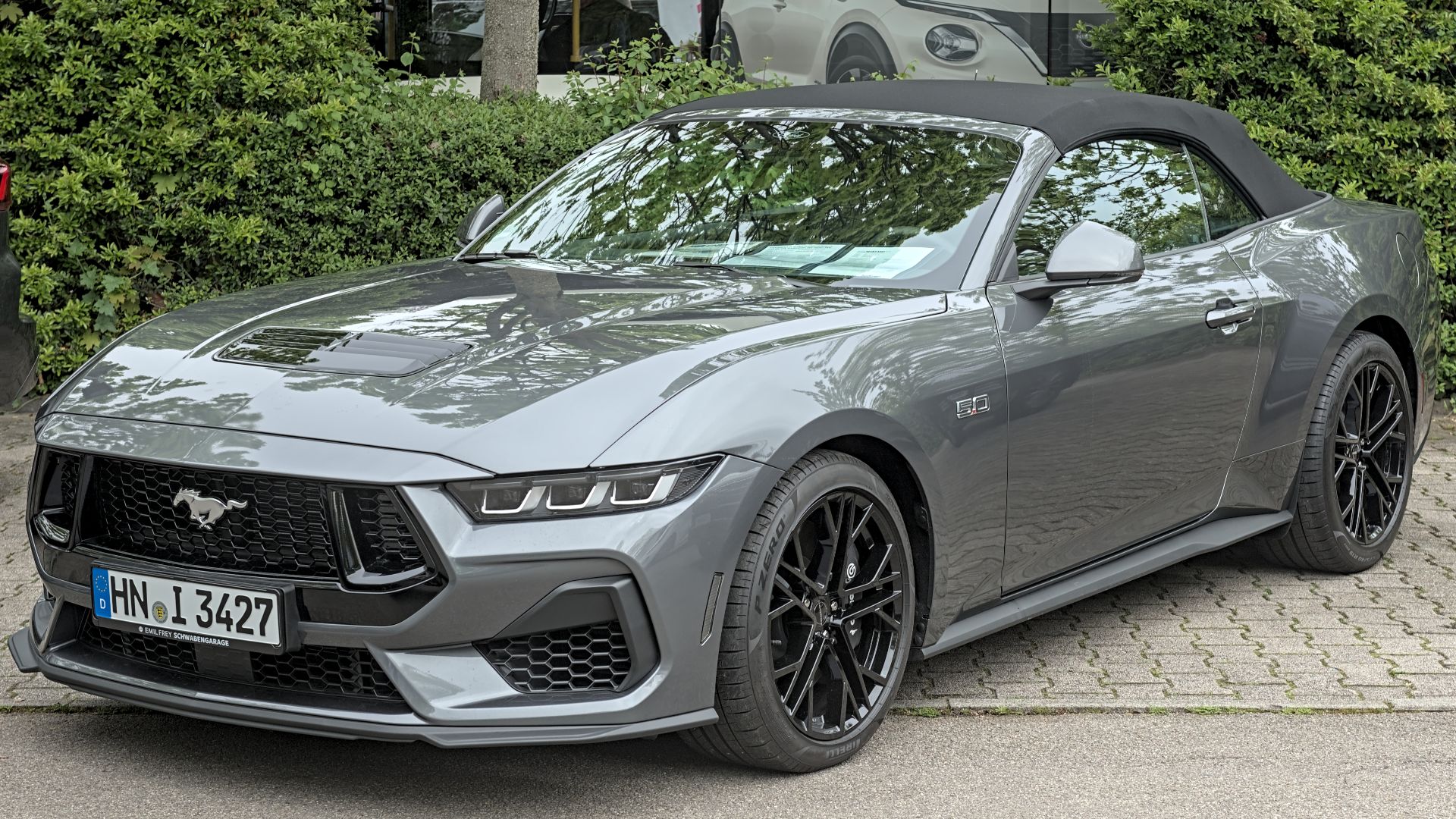 File:Ford Mustang VII Convertible AMA Marbach 2025 DSC 8647.jpg