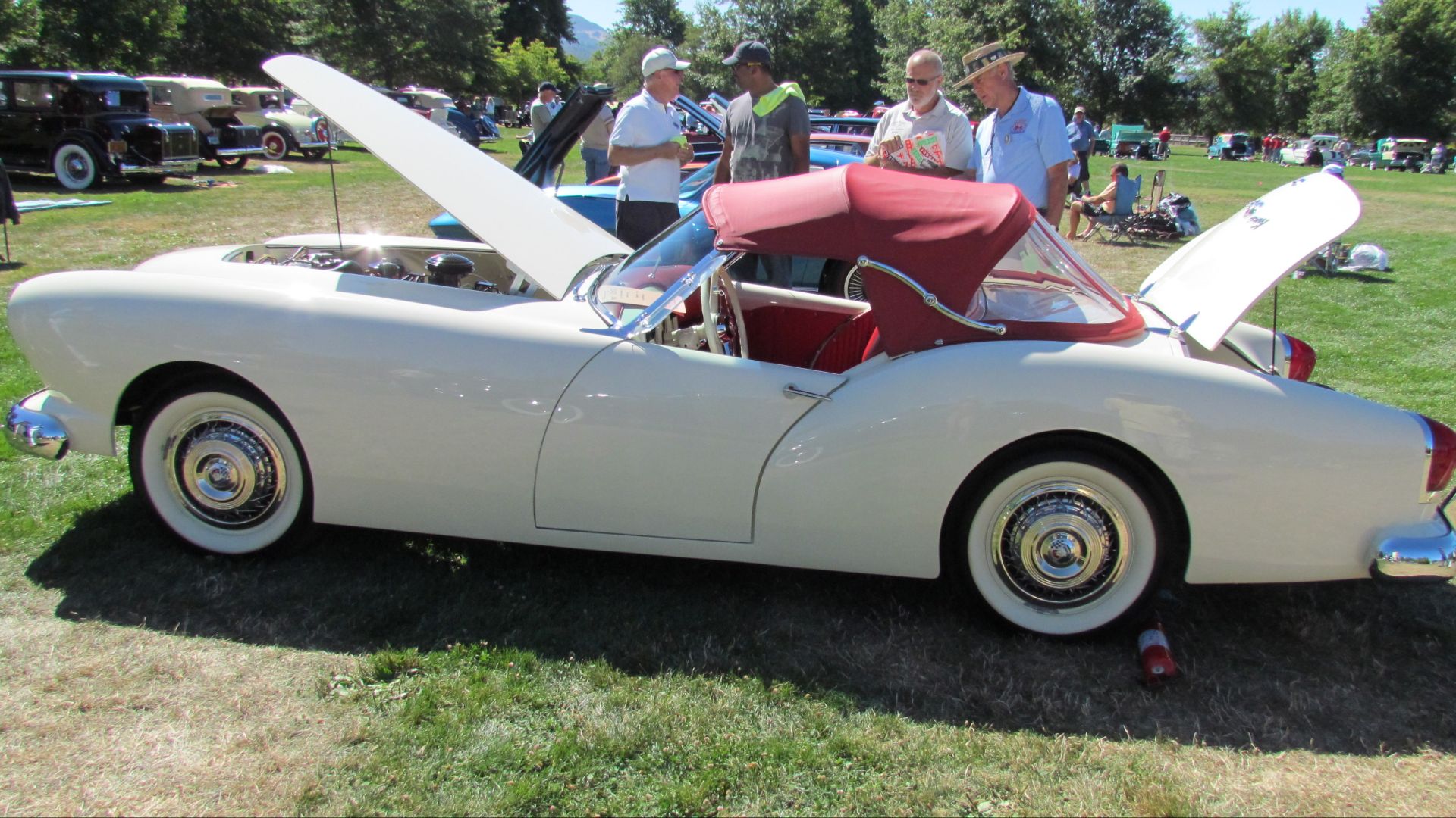 File:1954 Kaiser Darrin (6664204623).jpg