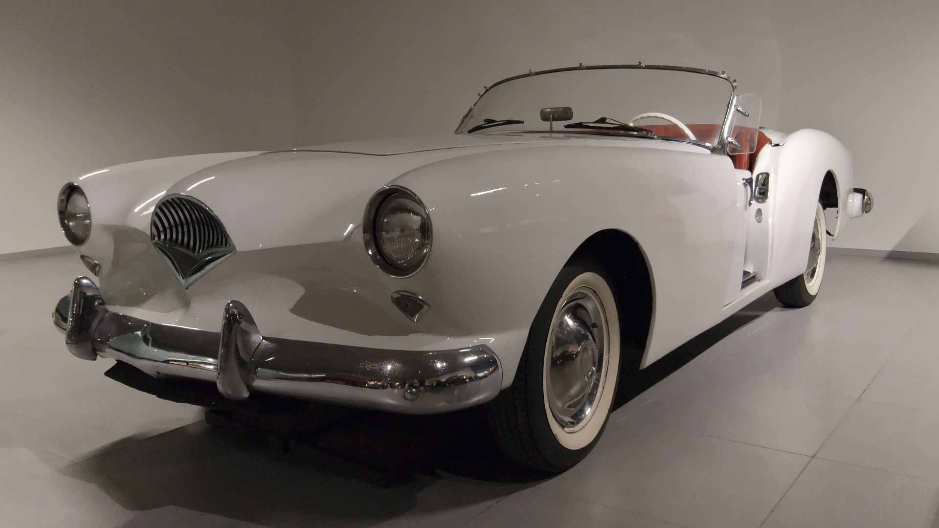 File:Sixties Elegance (36547065911).jpg