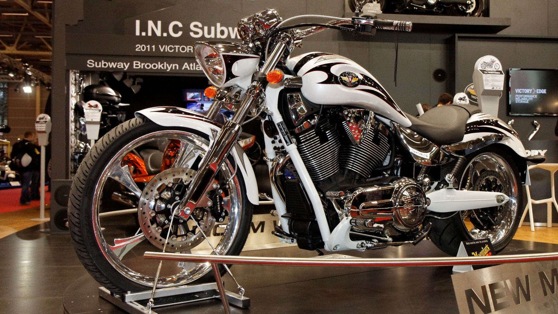 File:Paris - Salon de la moto 2011 - Victory - Vegas 8-Ball - 005.jpg