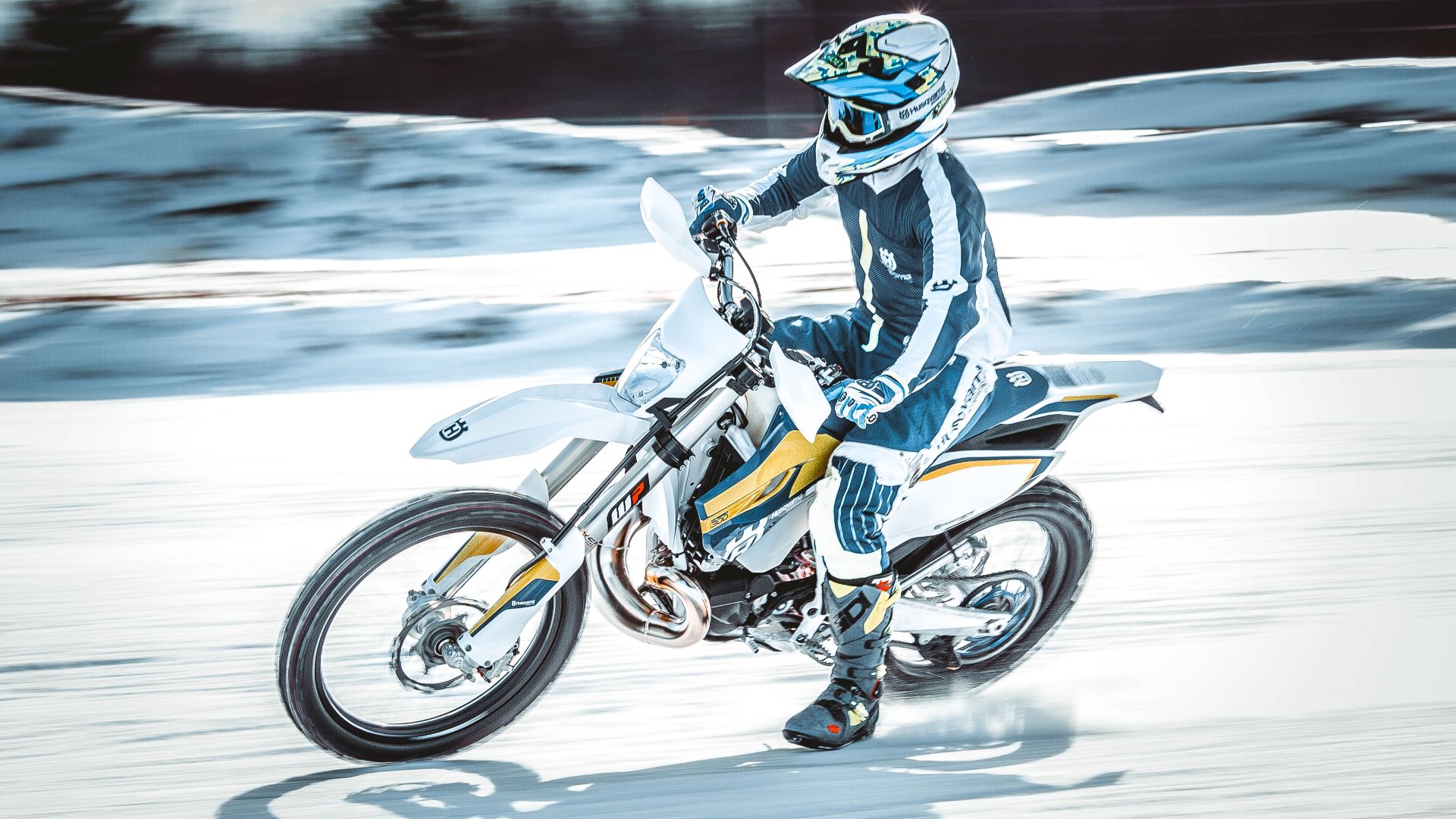 File:Husqvarna racing (Unsplash).jpg