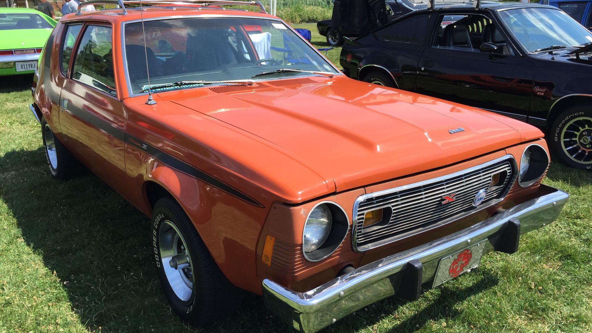 File:1974 AMC Gremlin X Sienna Orange with black stripes AMO 2015 meet 1of2.jpg