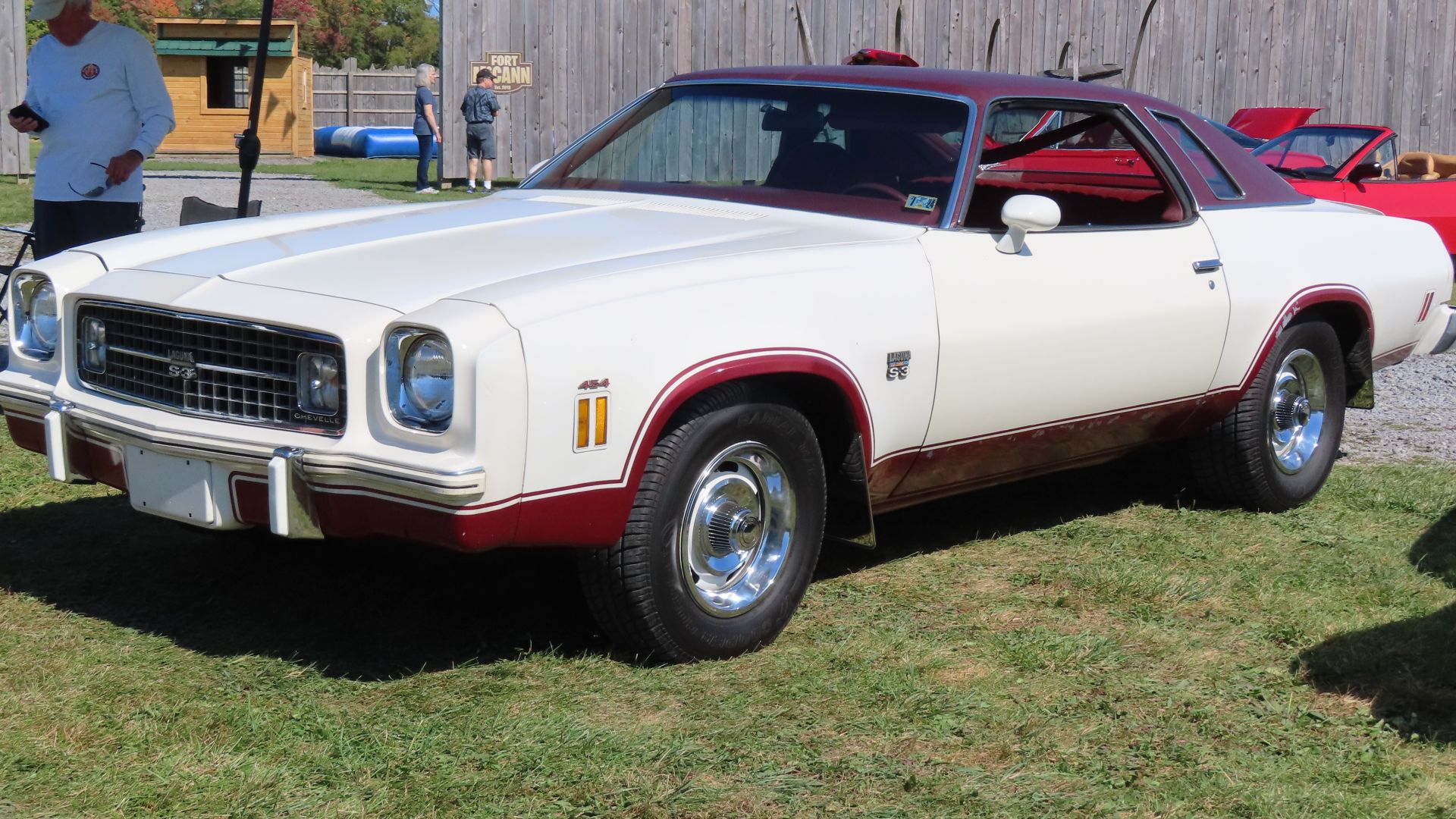File:1974 Chevrolet Chevelle Laguna Type S-3, front left, 10-01-2023.jpg