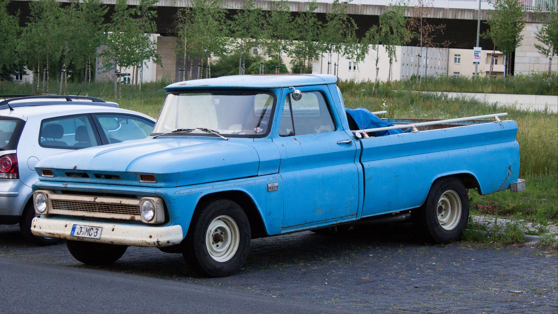 File:1960-66 Chevrolet C-10 (1).jpg