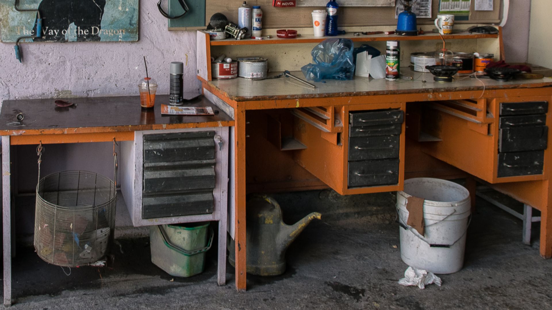 File:Old car workshop (DSC 4900).jpg