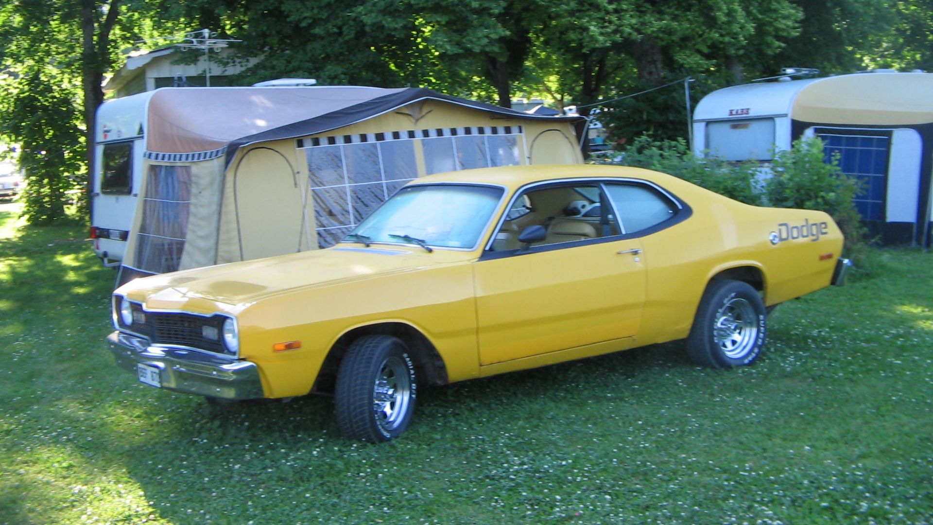 File:1975 Dodge Dart.jpg