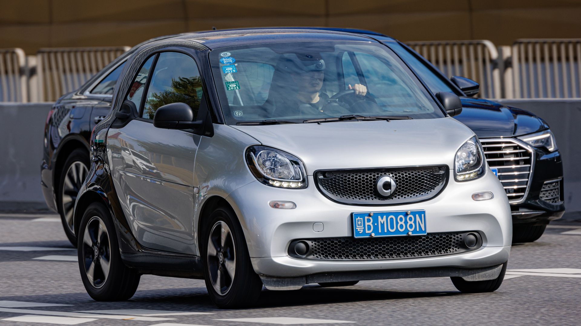 File:SMART FORTWO (W453) China.jpg