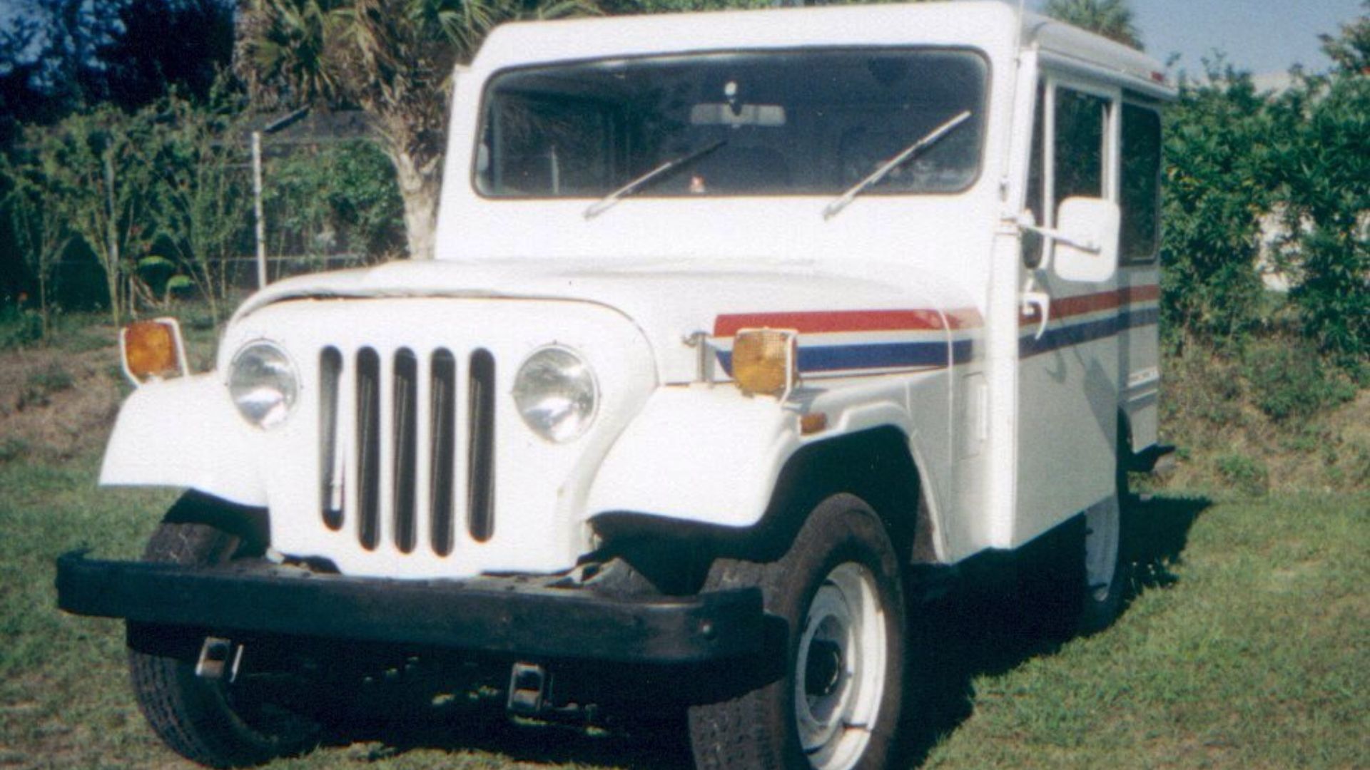 File:JeepMailTruck.jpg