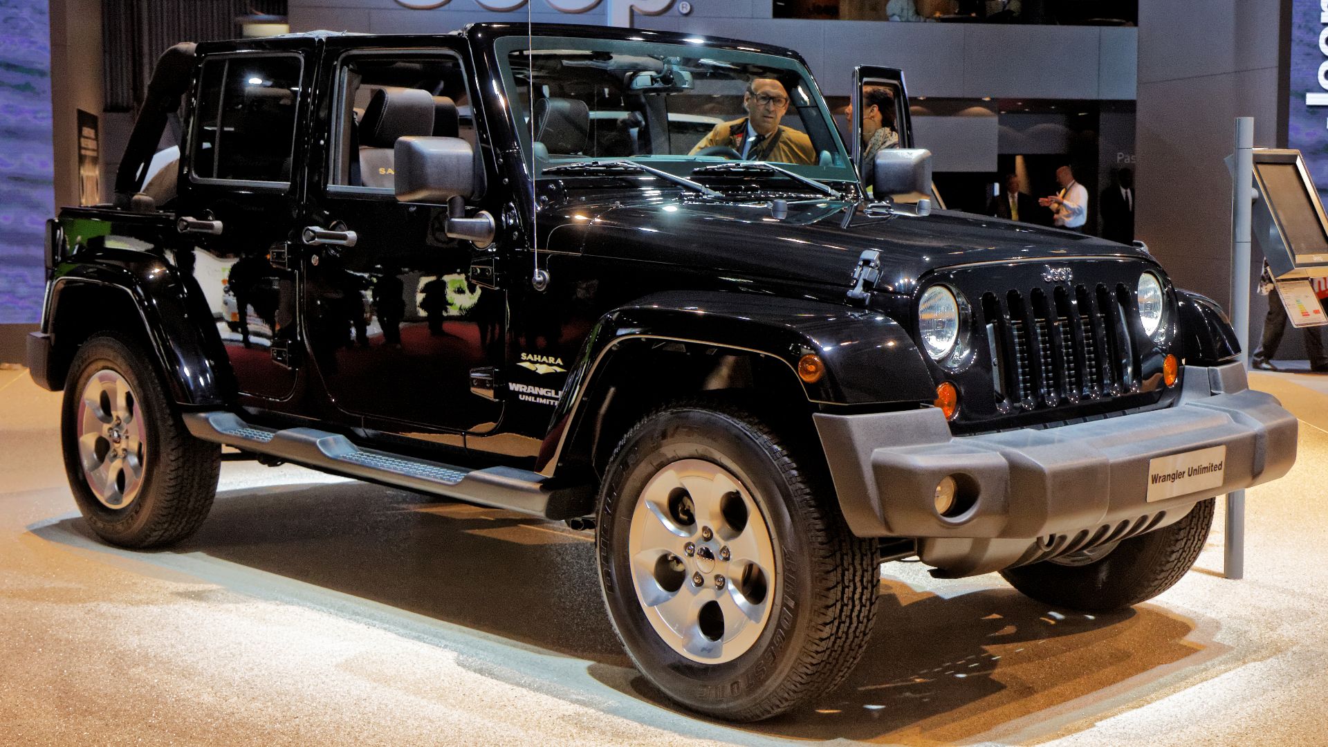 File:Jeep Wrangler Unlimited - Mondial de l'Automobile de Paris 2012 - 001.jpg