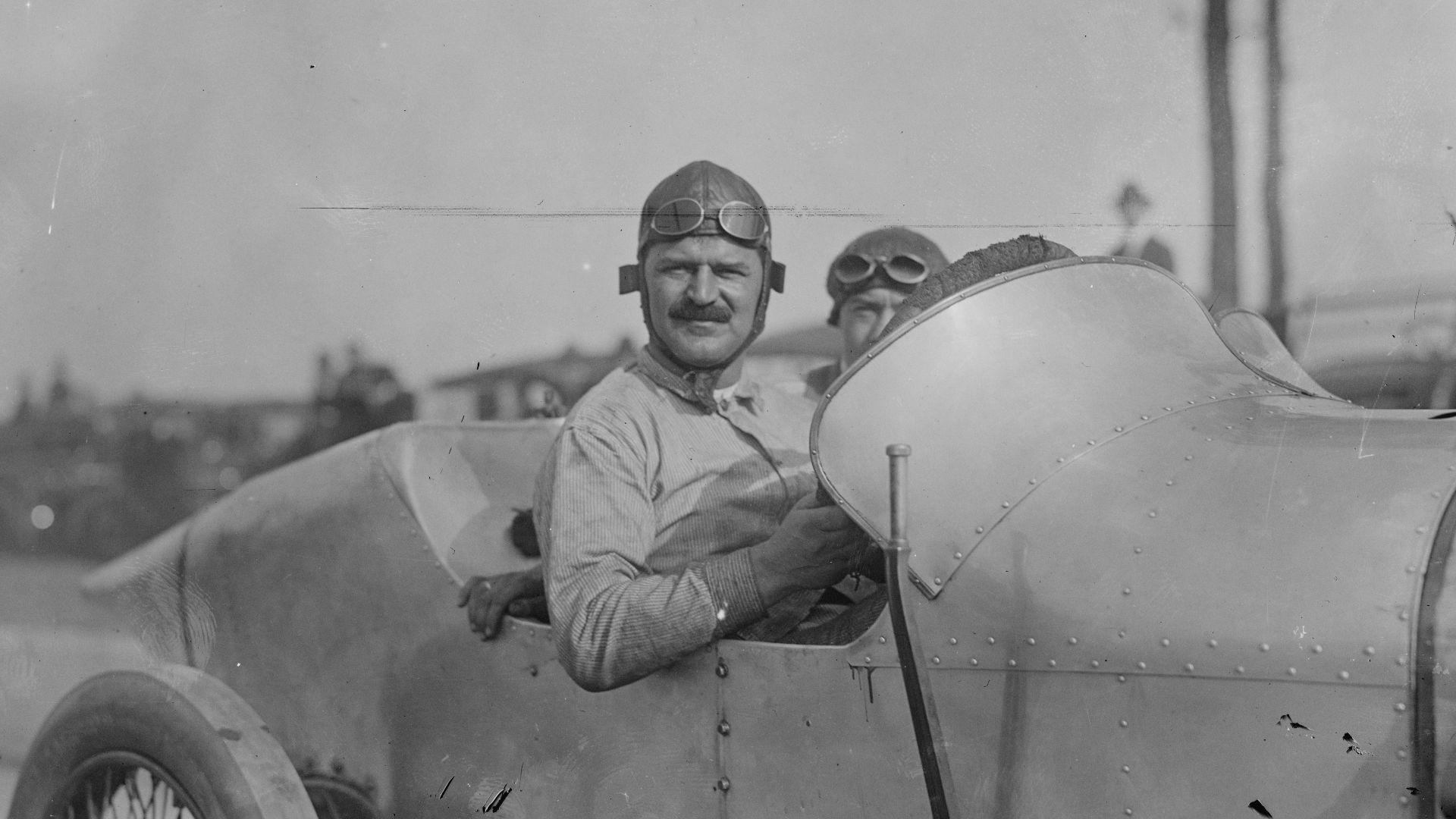 File:Chevrolet in Sunbeam 1920s.jpg