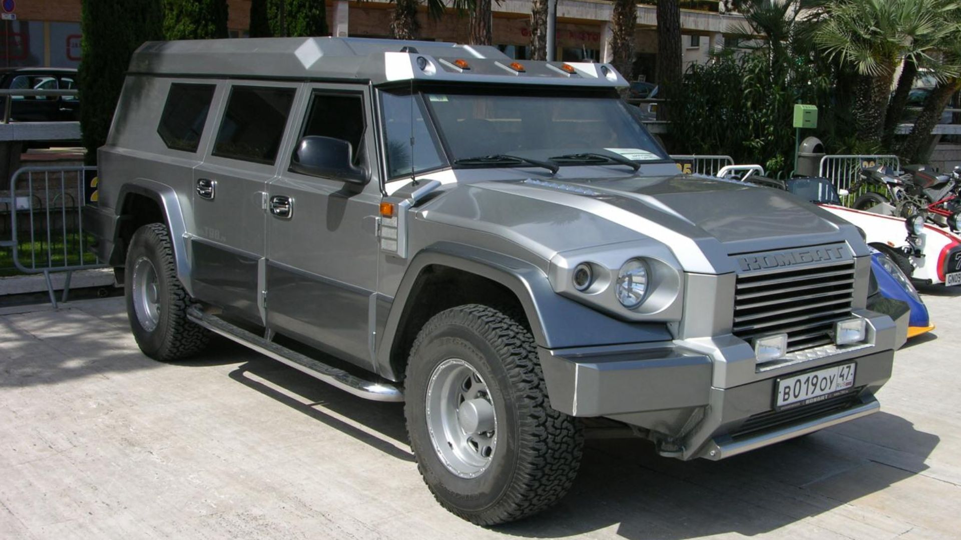 File:Dartz - Flickr - The Car Spy (1).jpg