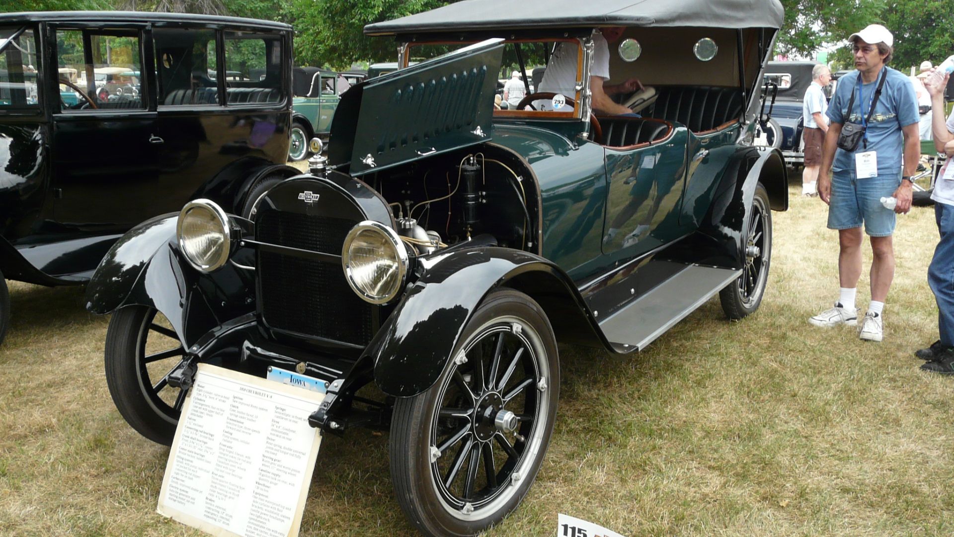 File:1918 Chevrolet Series D V-8.jpg