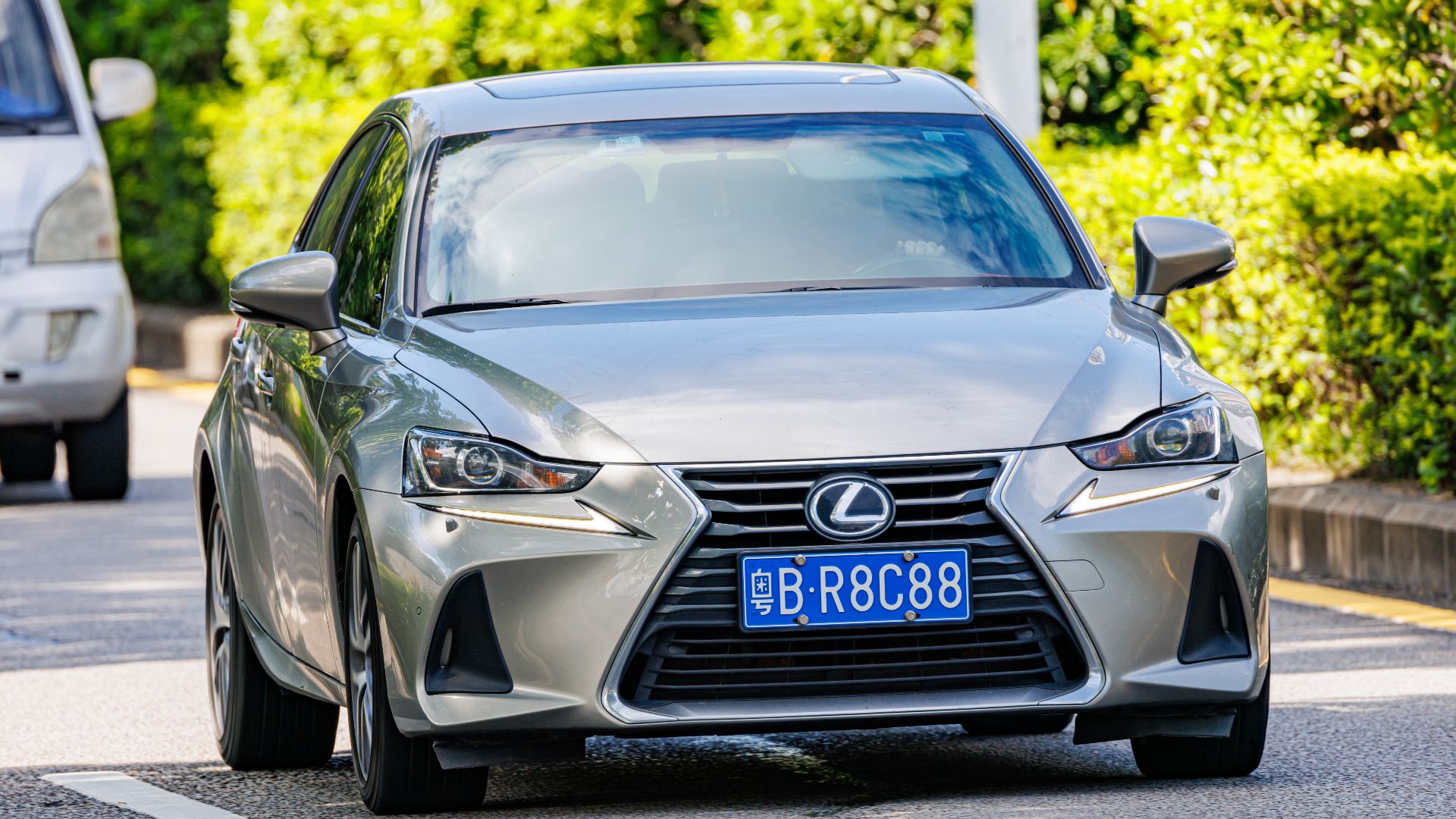File:LEXUS IS 300 (XE30) China.jpg