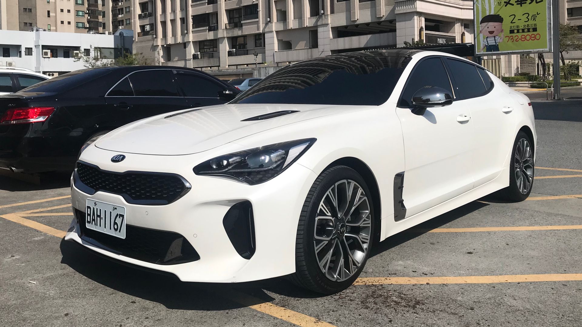 File:Kia Stinger 001.jpg